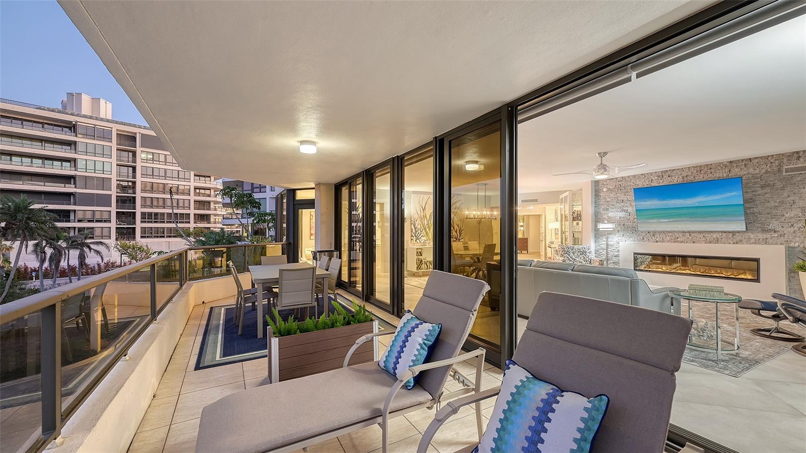 565 SANCTUARY DR #A203