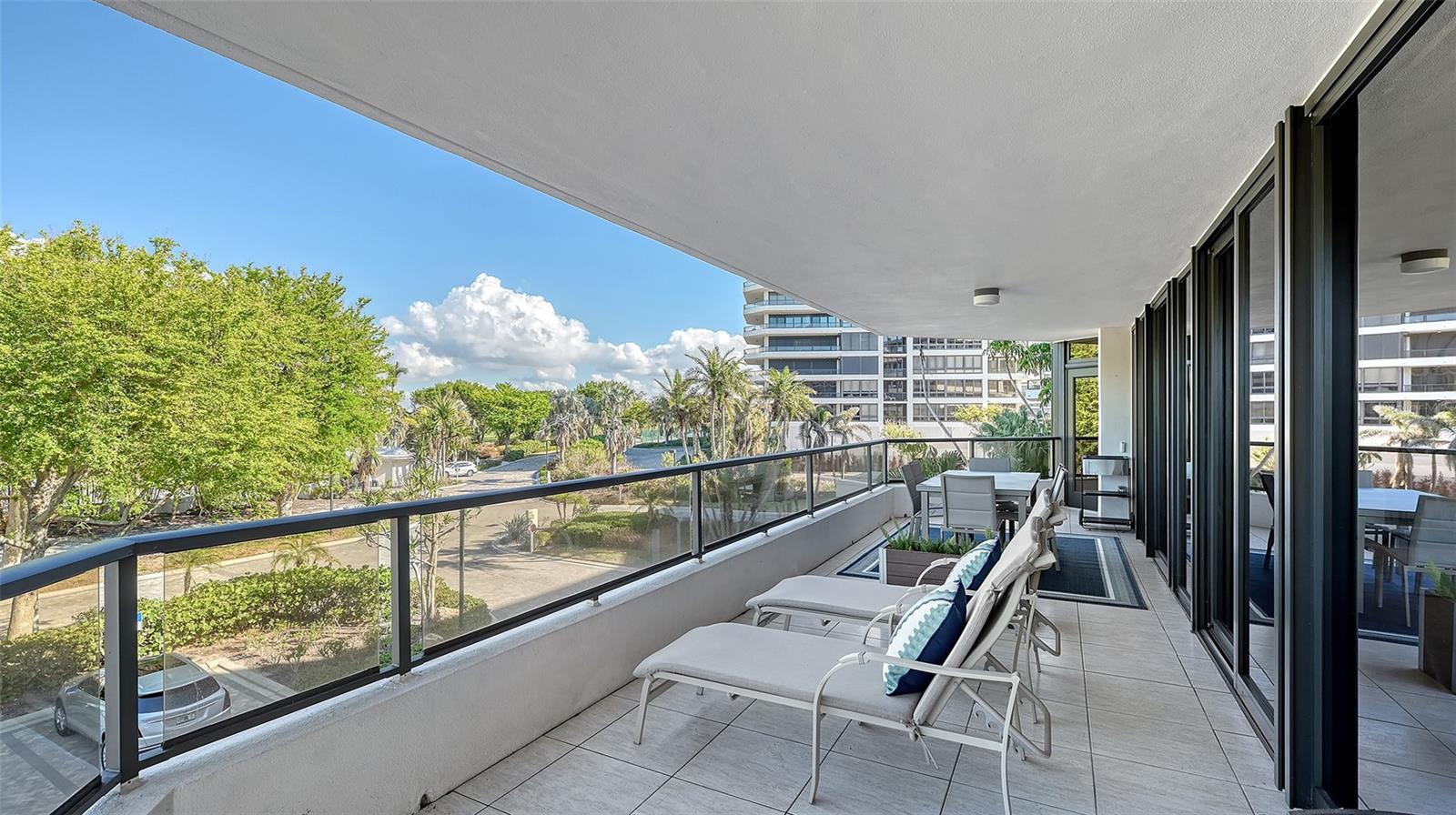 565 SANCTUARY DR #A203