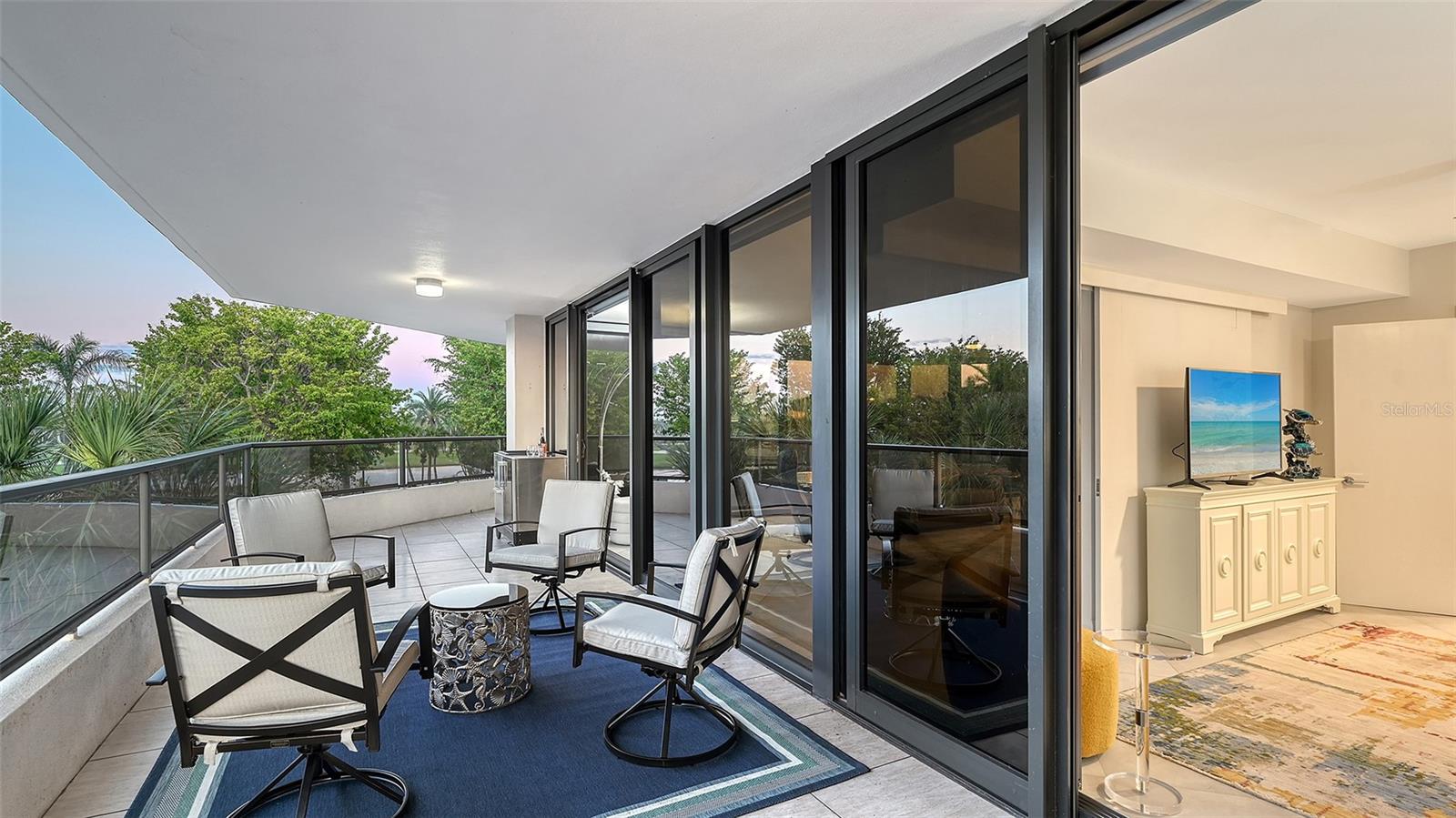 565 SANCTUARY DR #A203