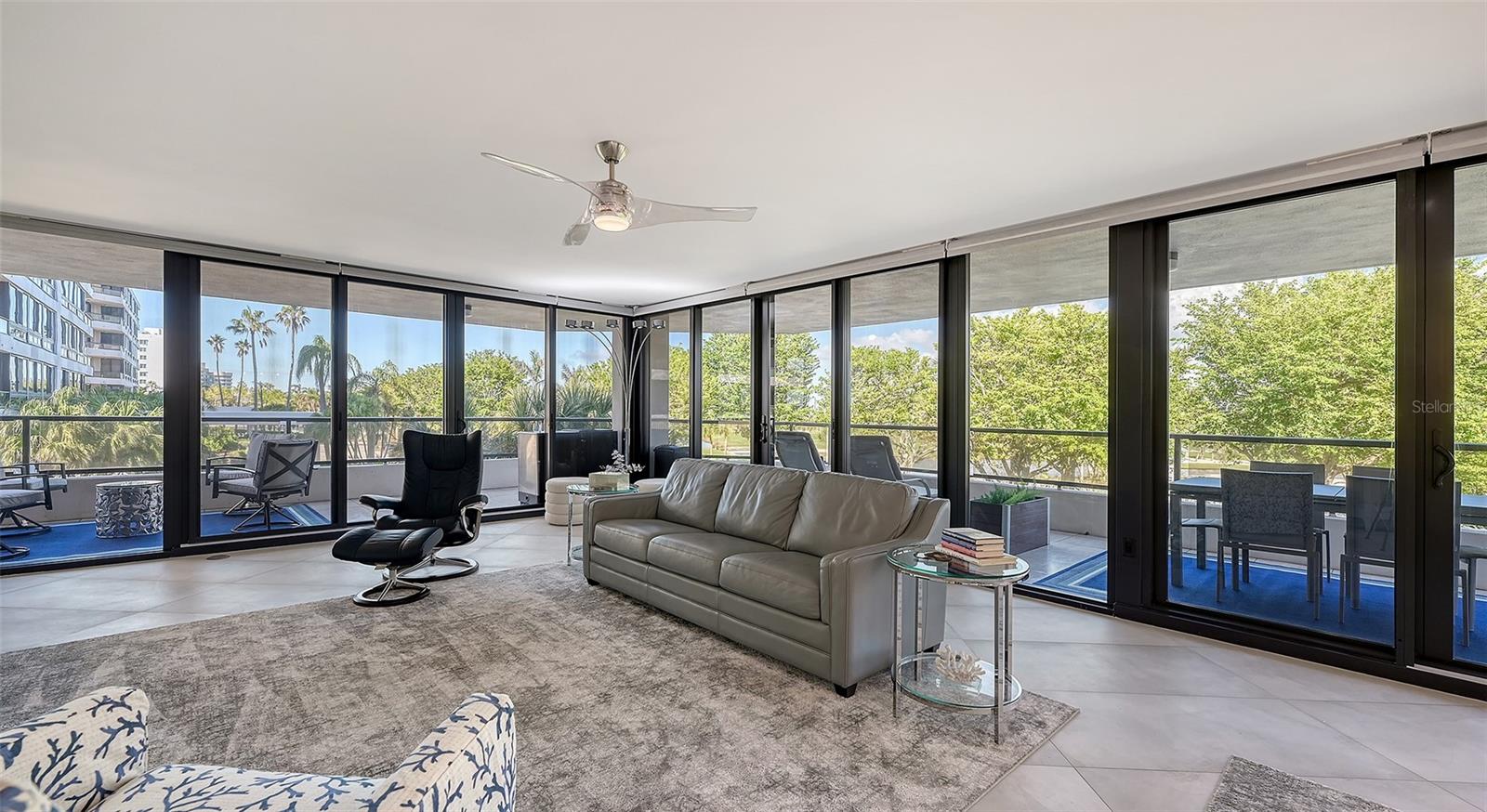 565 SANCTUARY DR #A203