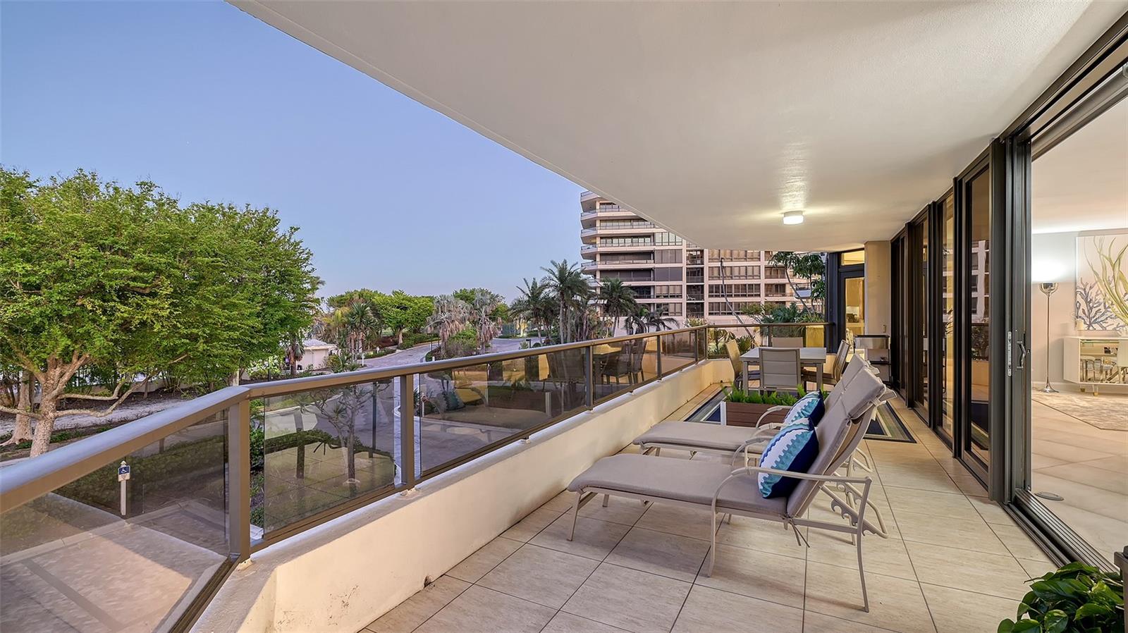 565 SANCTUARY DR #A203