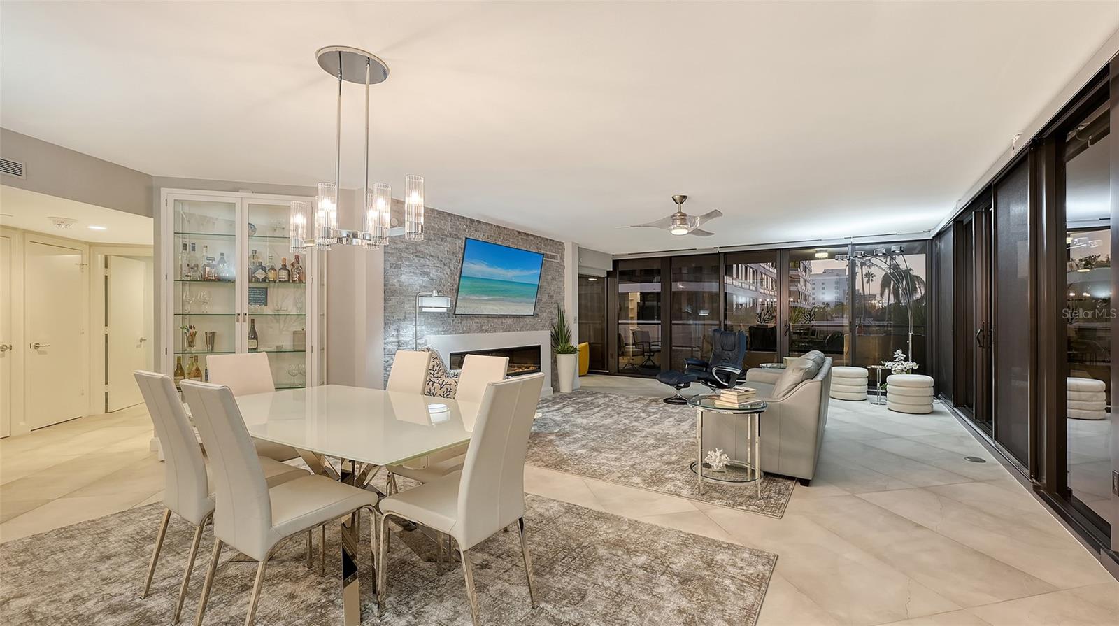 565 SANCTUARY DR #A203