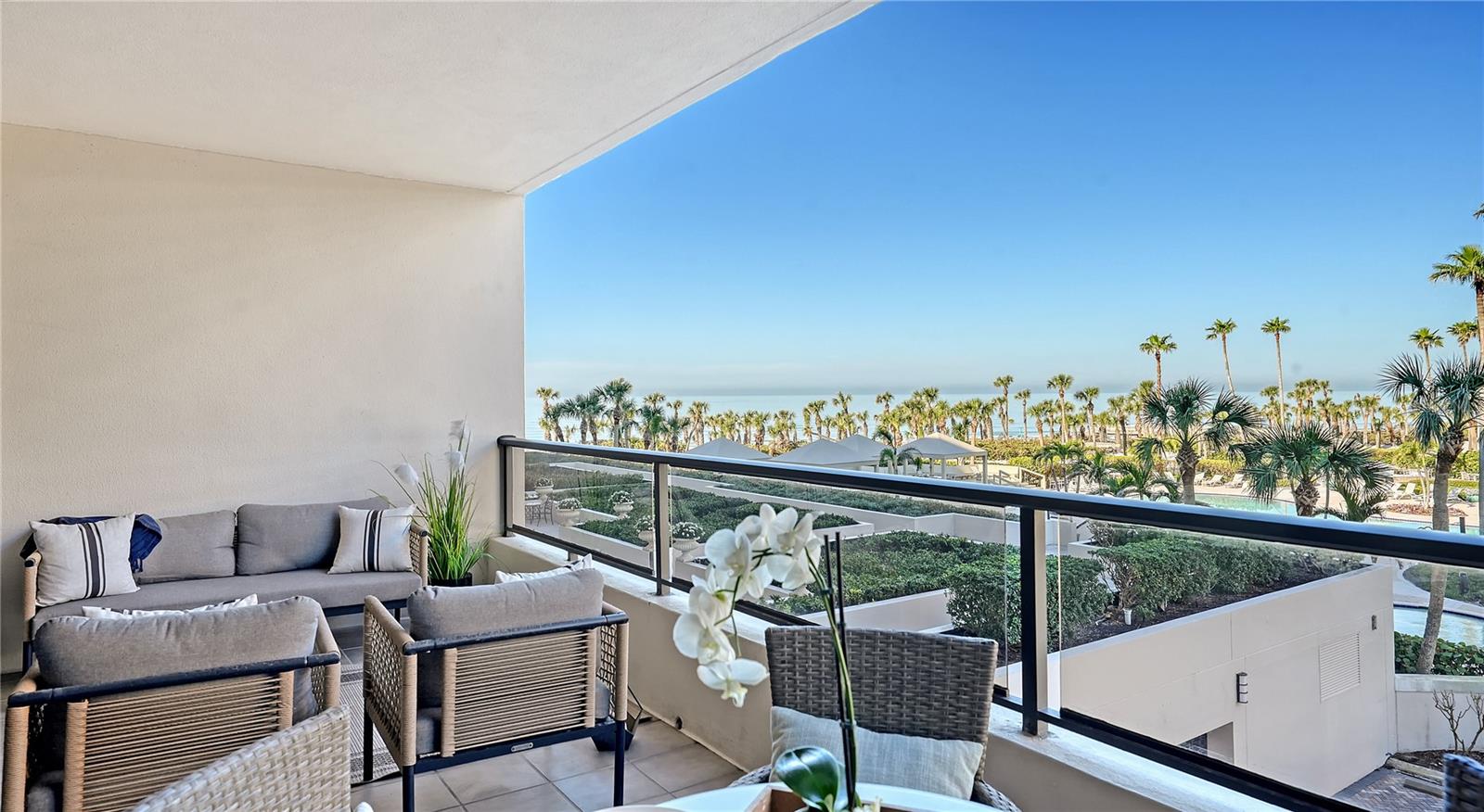 535 SANCTUARY DR #A202