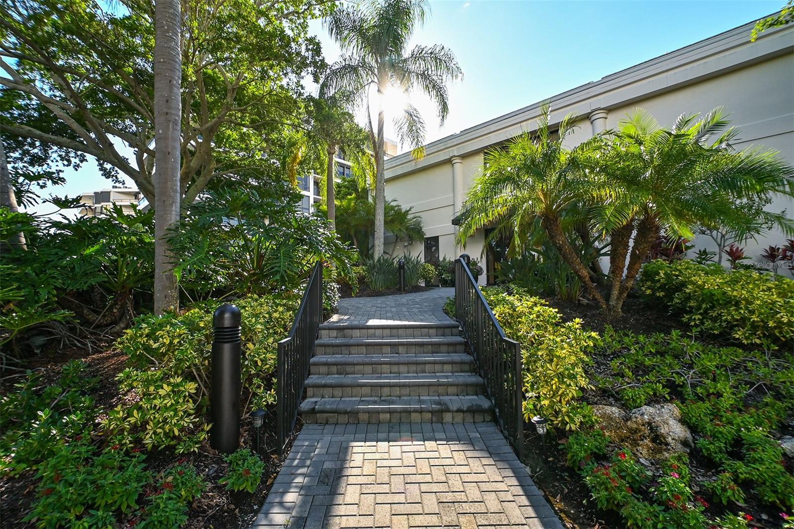 535 SANCTUARY DR #A202