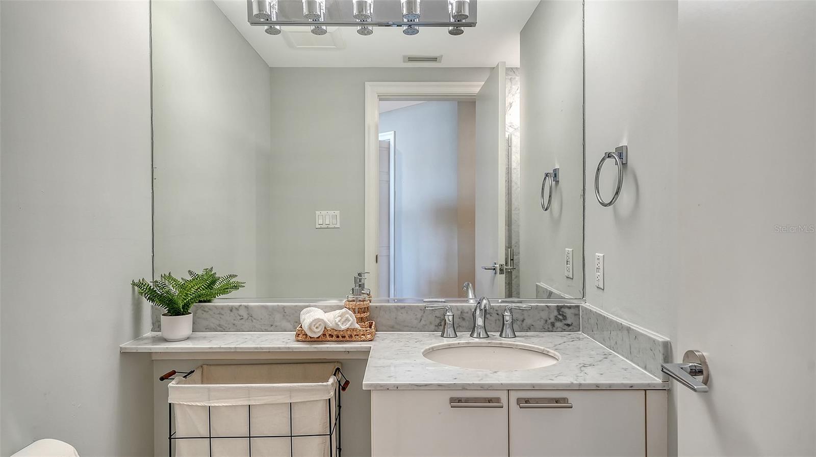 535 SANCTUARY DR #A202