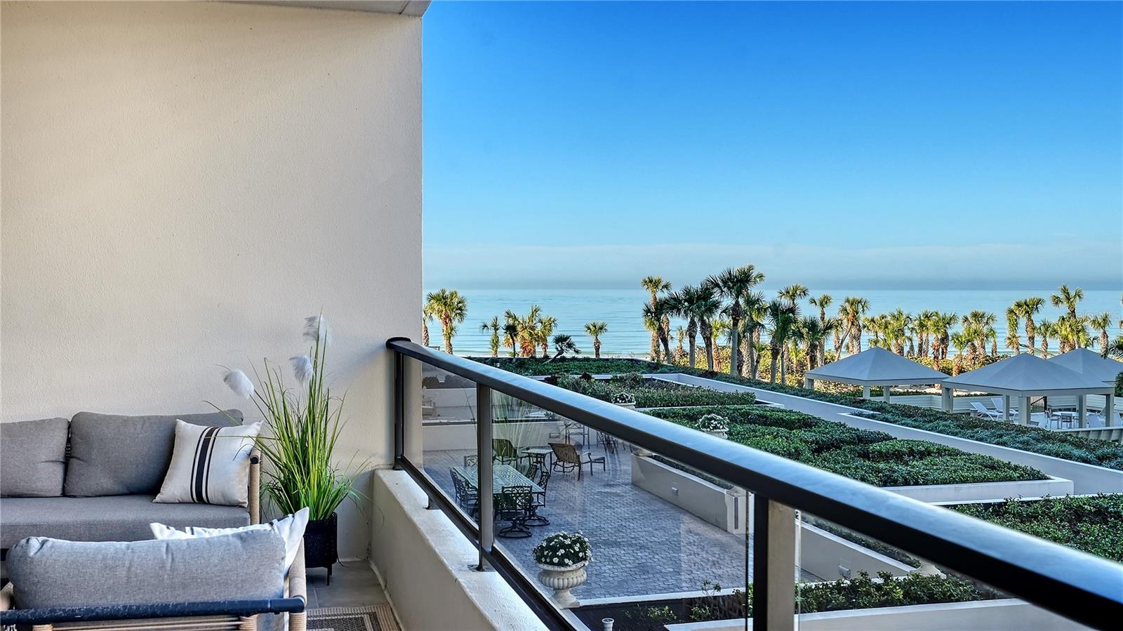 535 SANCTUARY DR #A202