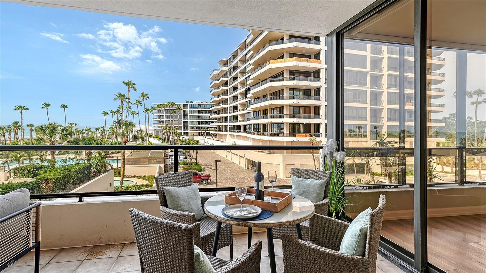 535 SANCTUARY DR #A202