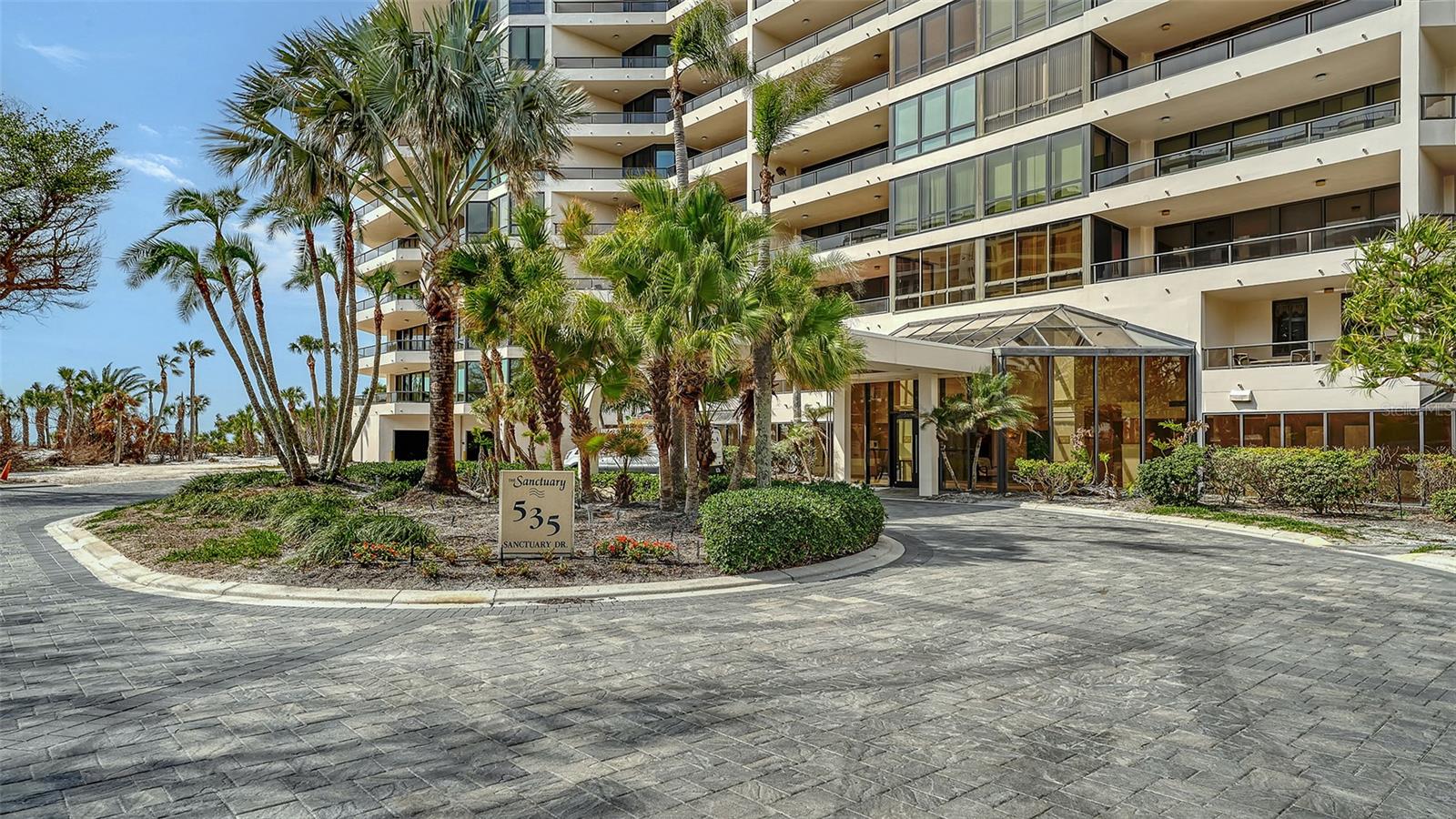 535 SANCTUARY DR #A202