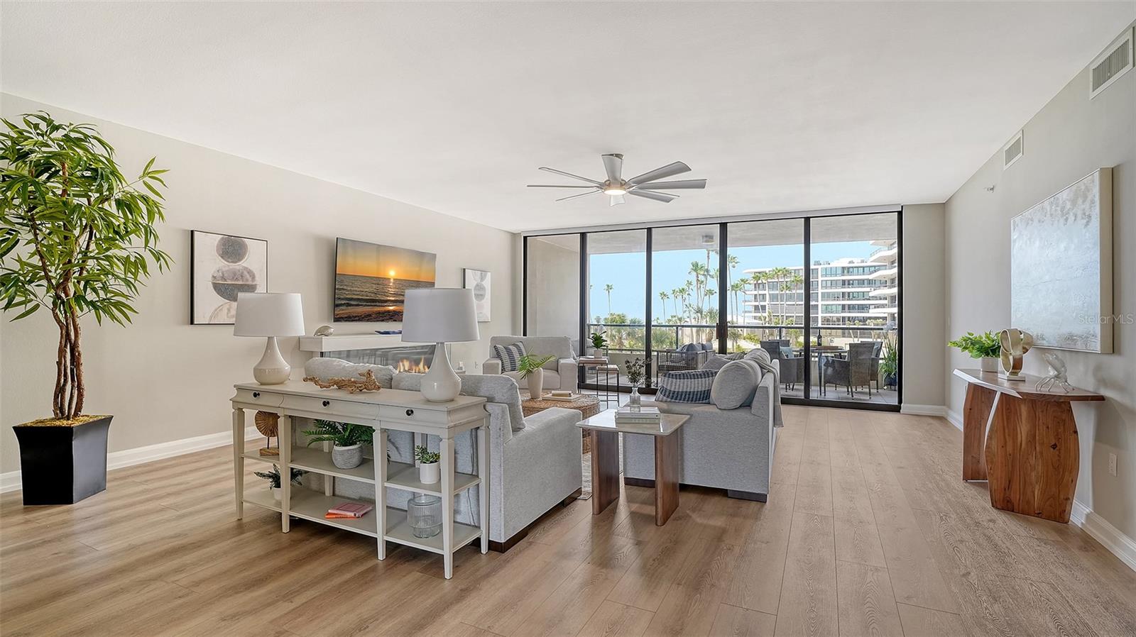 535 SANCTUARY DR #A202