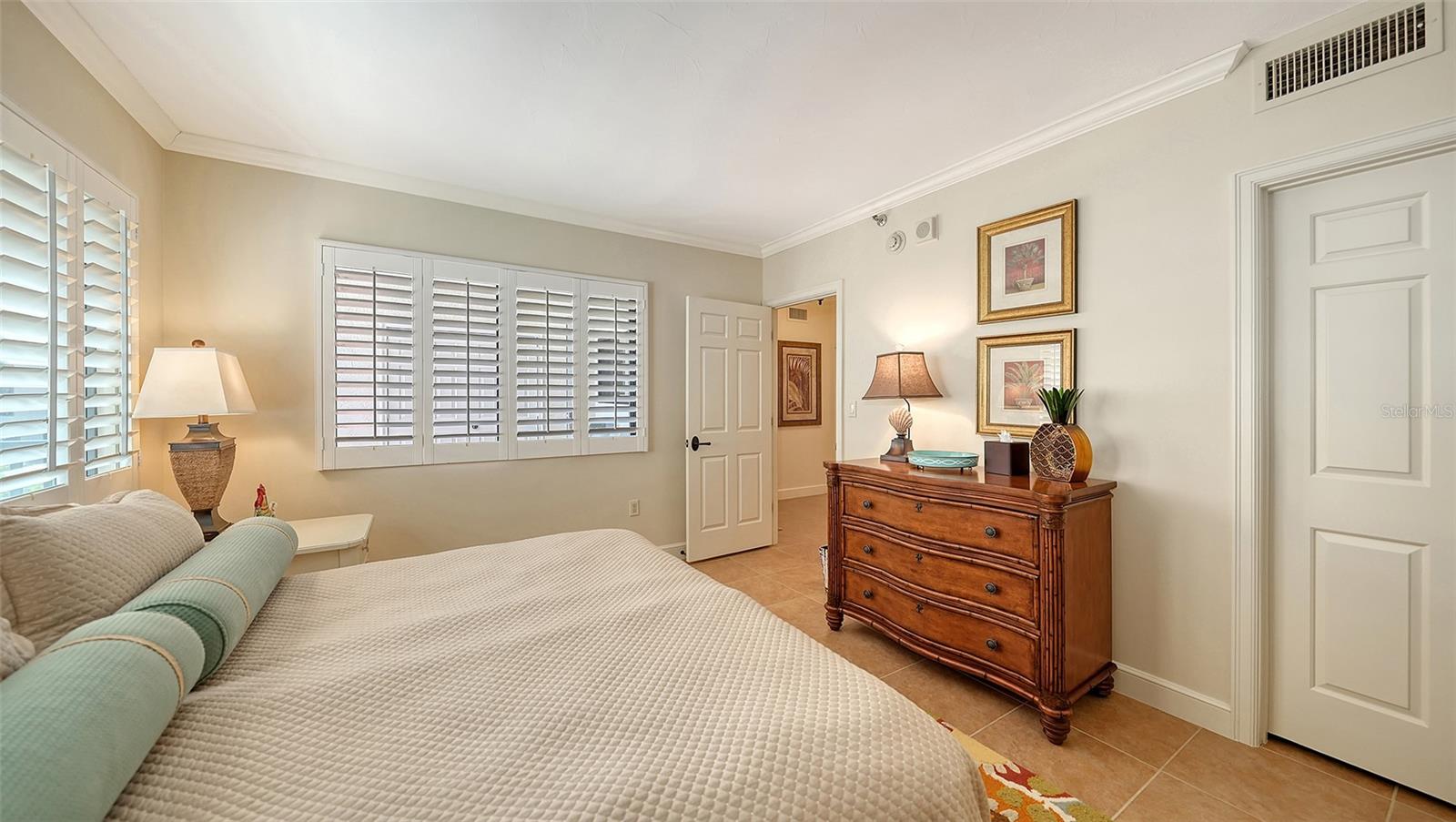 1445 GULF OF MEXICO DR #404