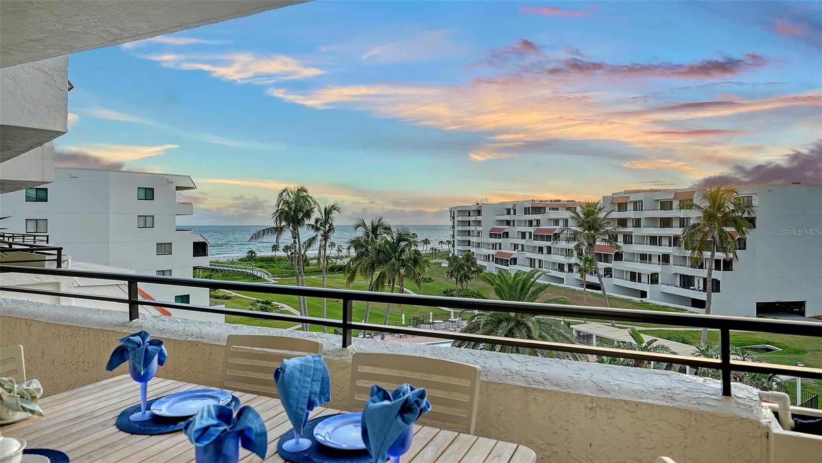 1445 GULF OF MEXICO DR #404