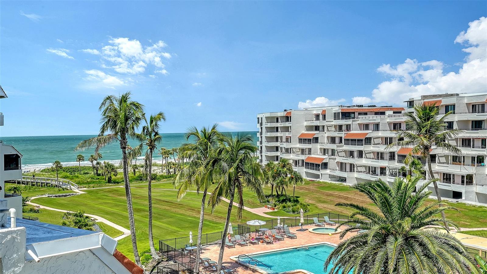 1445 GULF OF MEXICO DR #404