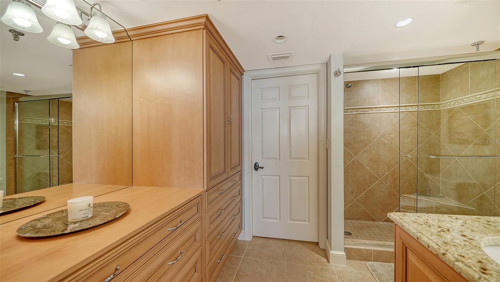 1445 GULF OF MEXICO DR #404