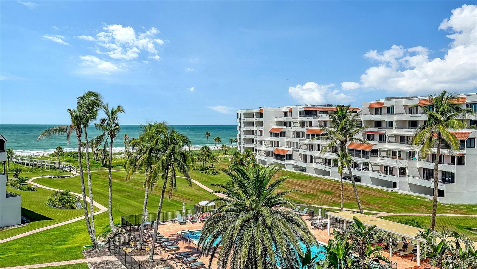 1445 GULF OF MEXICO DR #404