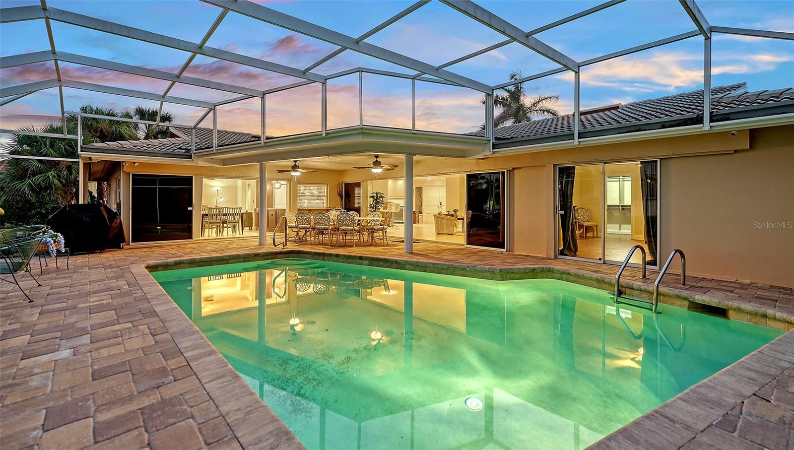 524 KETCH LN