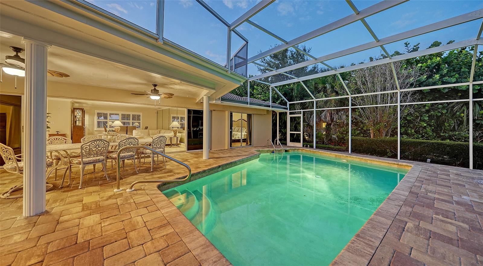 524 KETCH LN