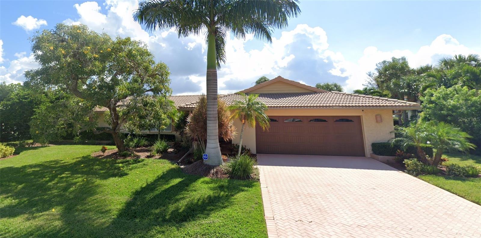 524 KETCH LN