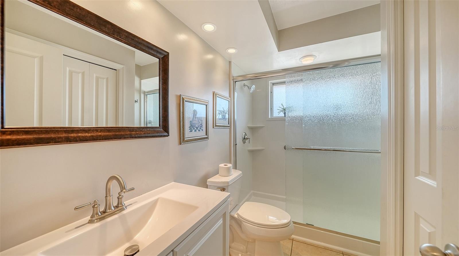 524 KETCH LN