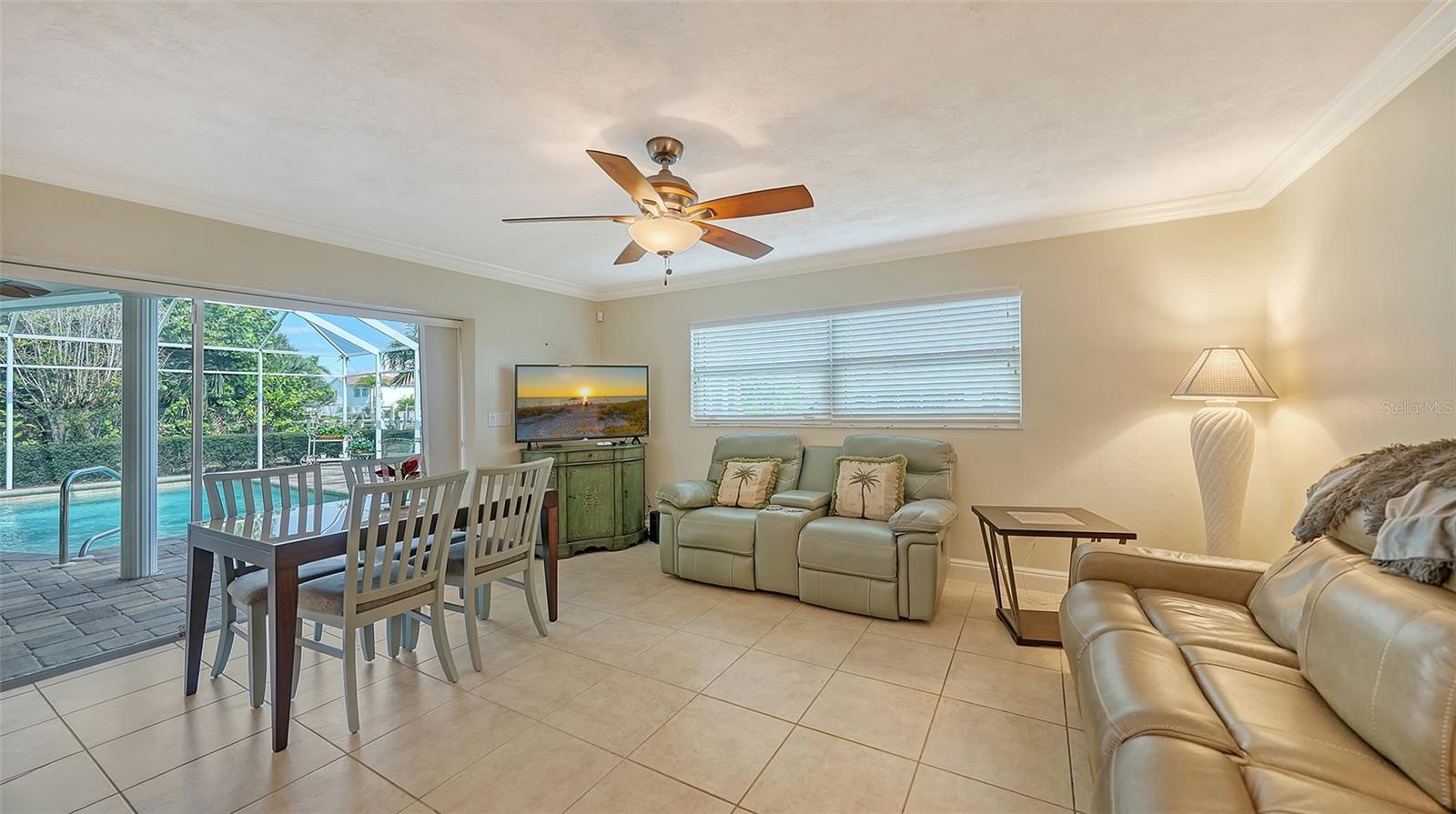 524 KETCH LN