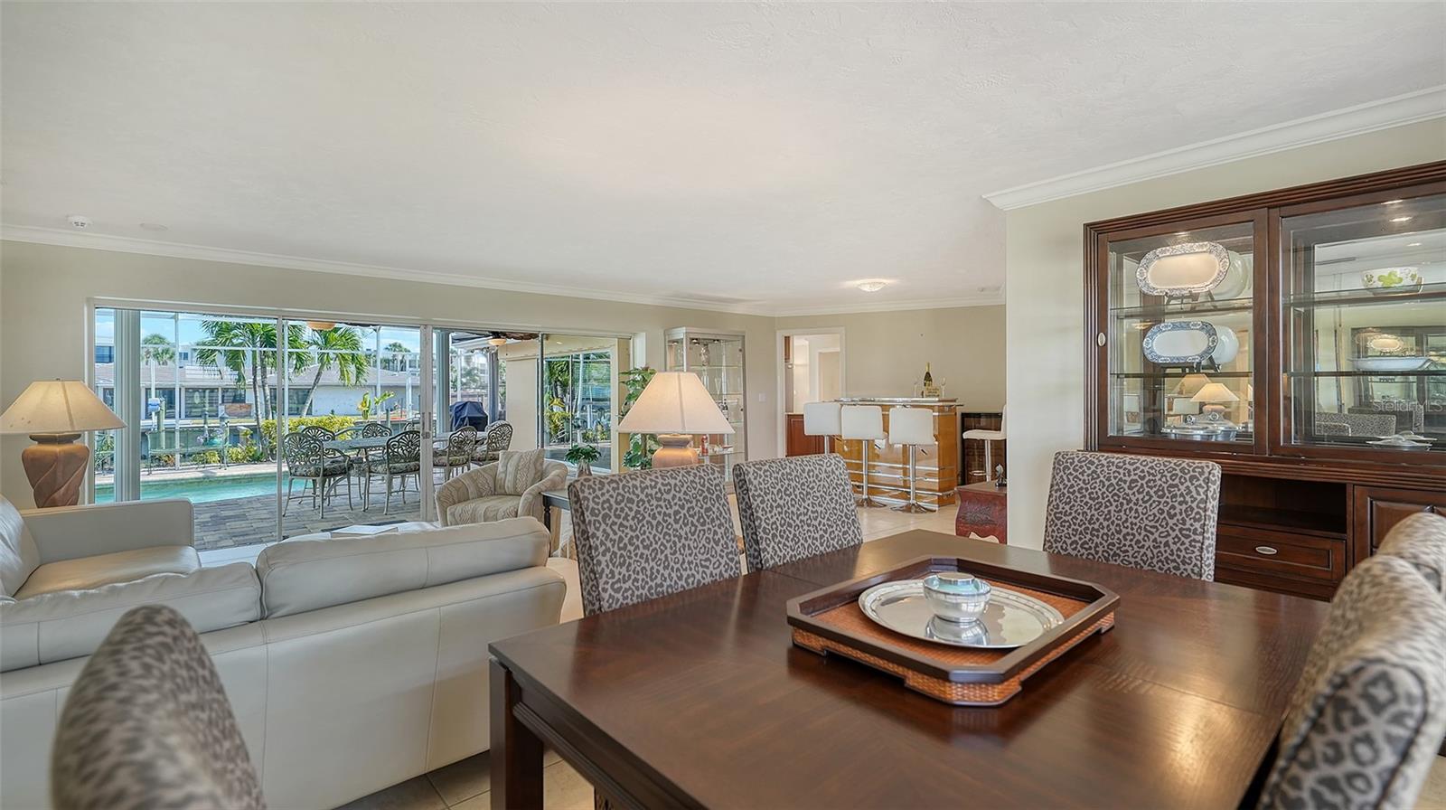 524 KETCH LN