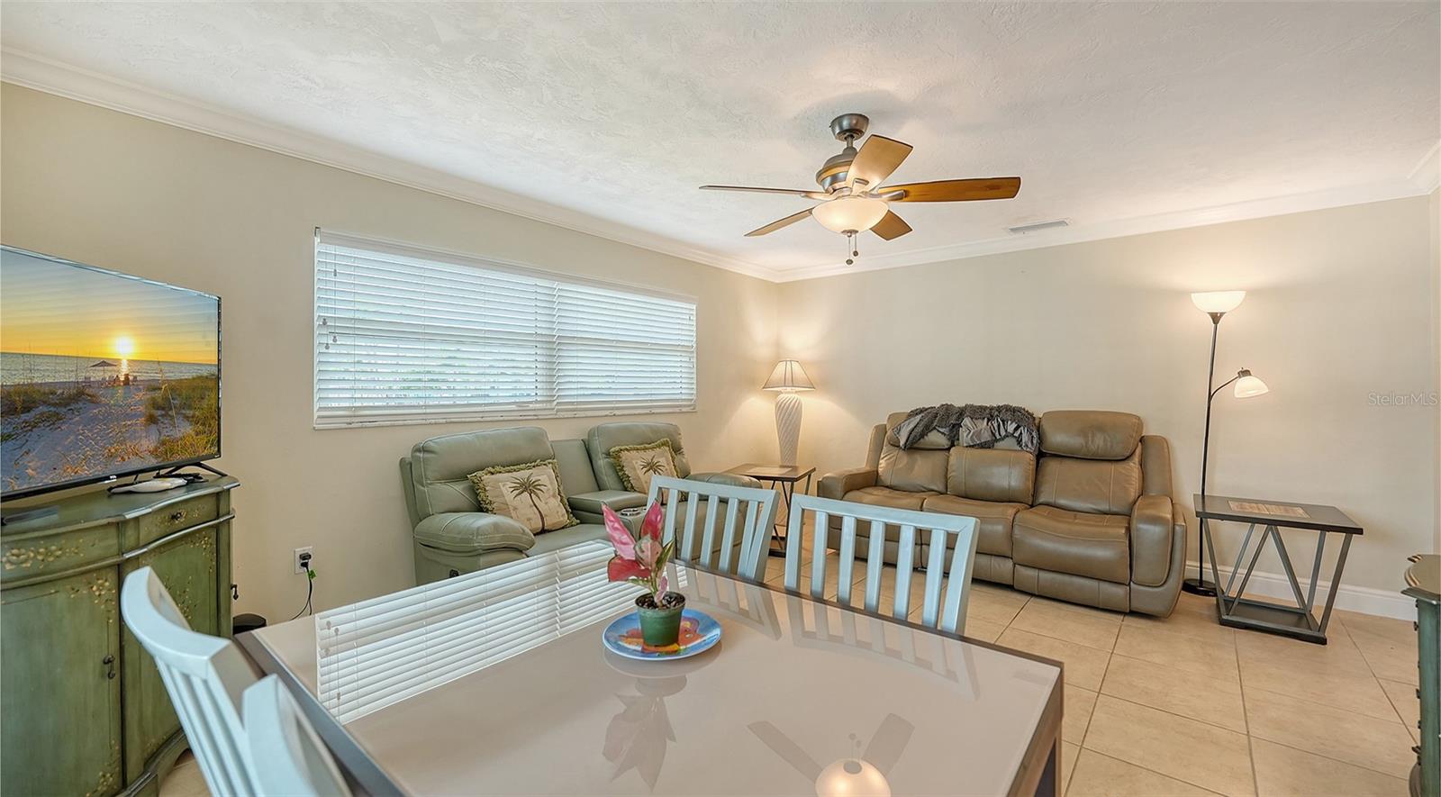524 KETCH LN