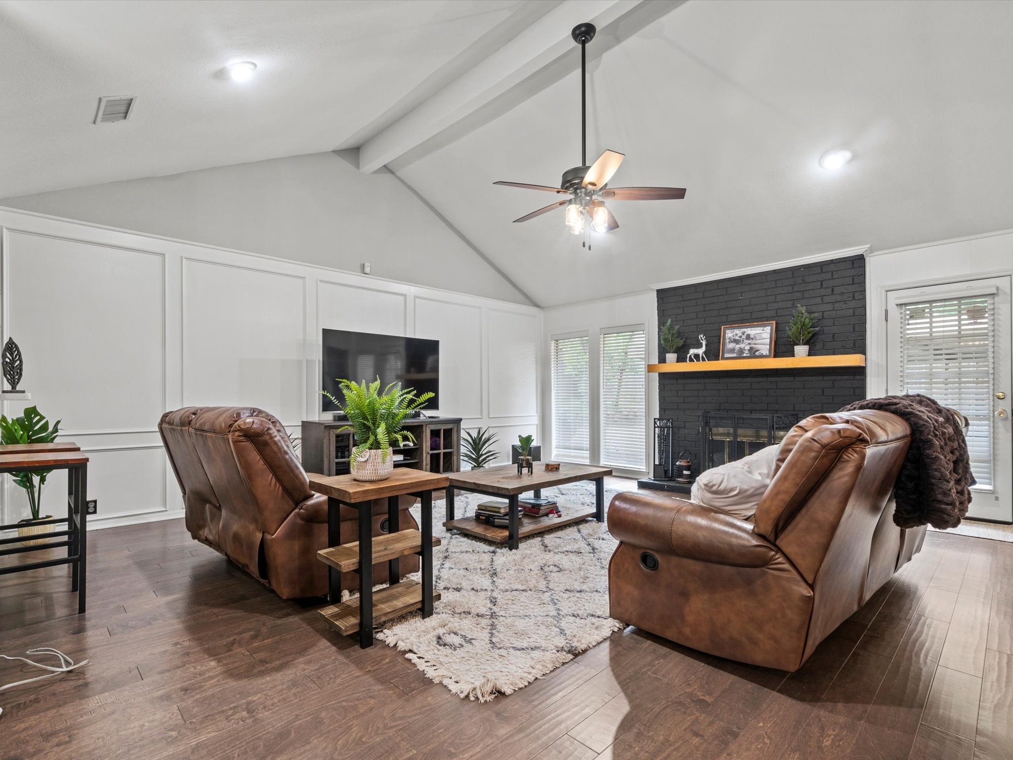 2109 Inverness Drive