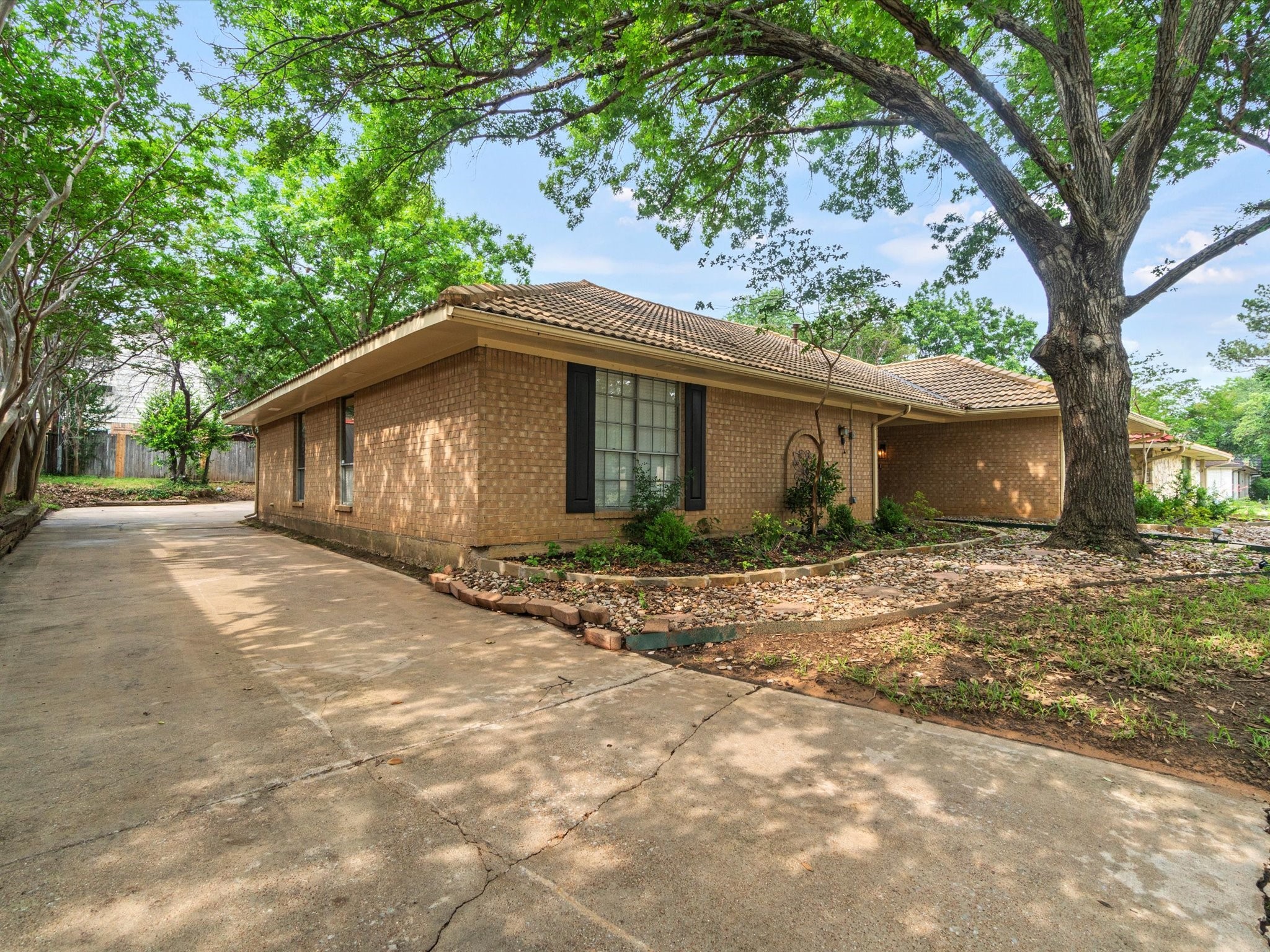 2109 Inverness Drive