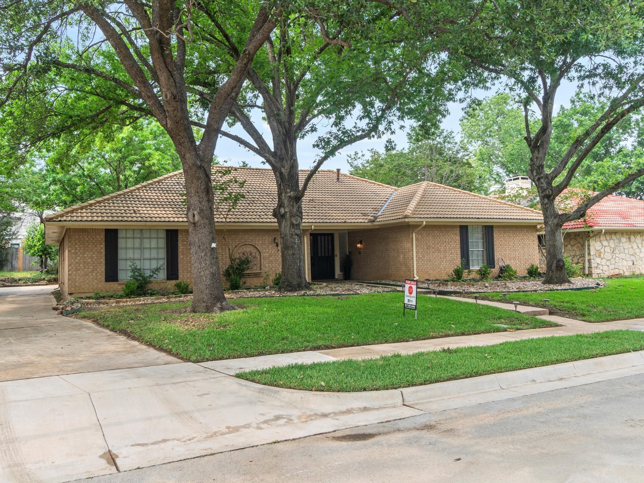 2109 Inverness Drive