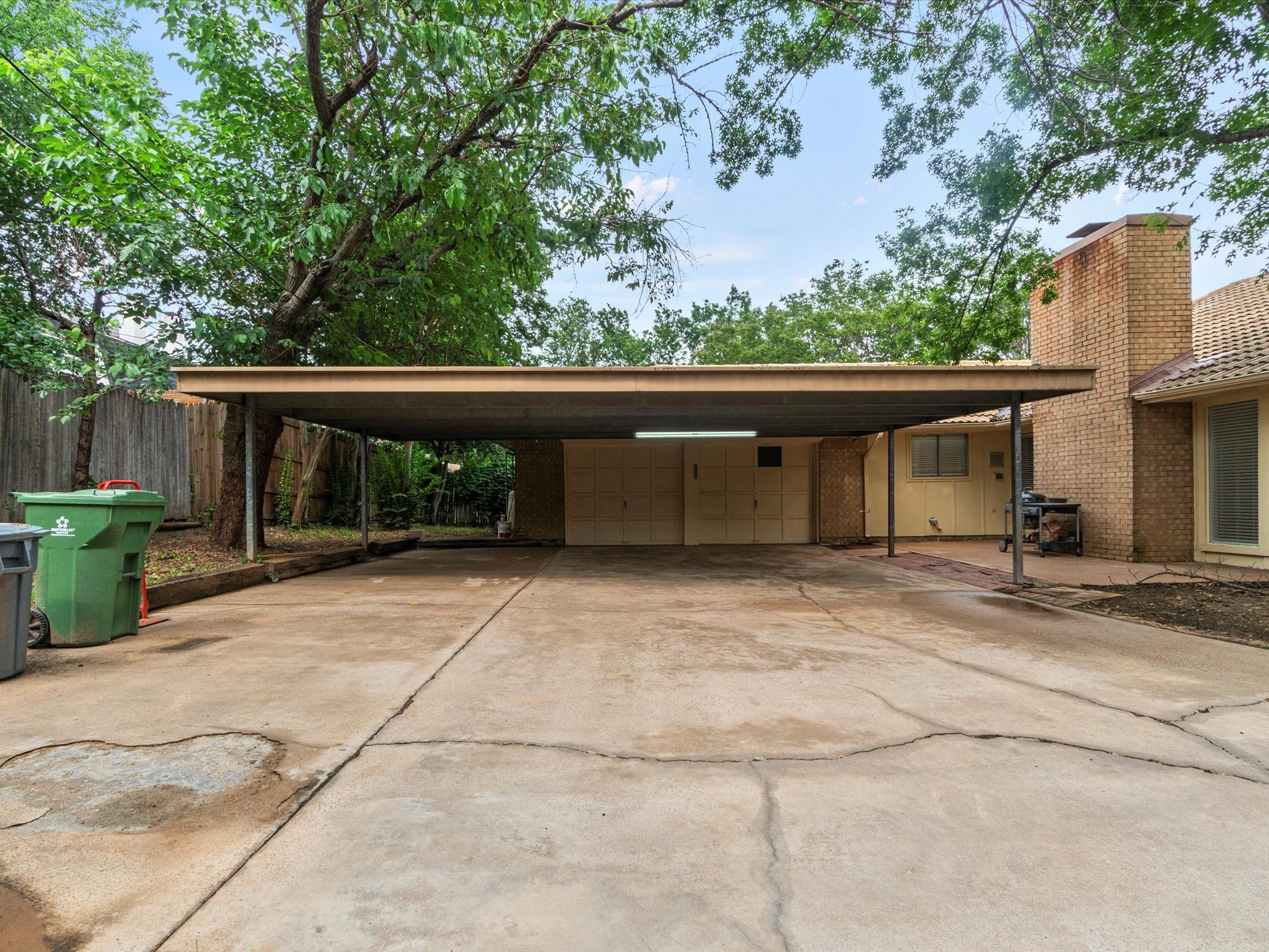 2109 Inverness Drive
