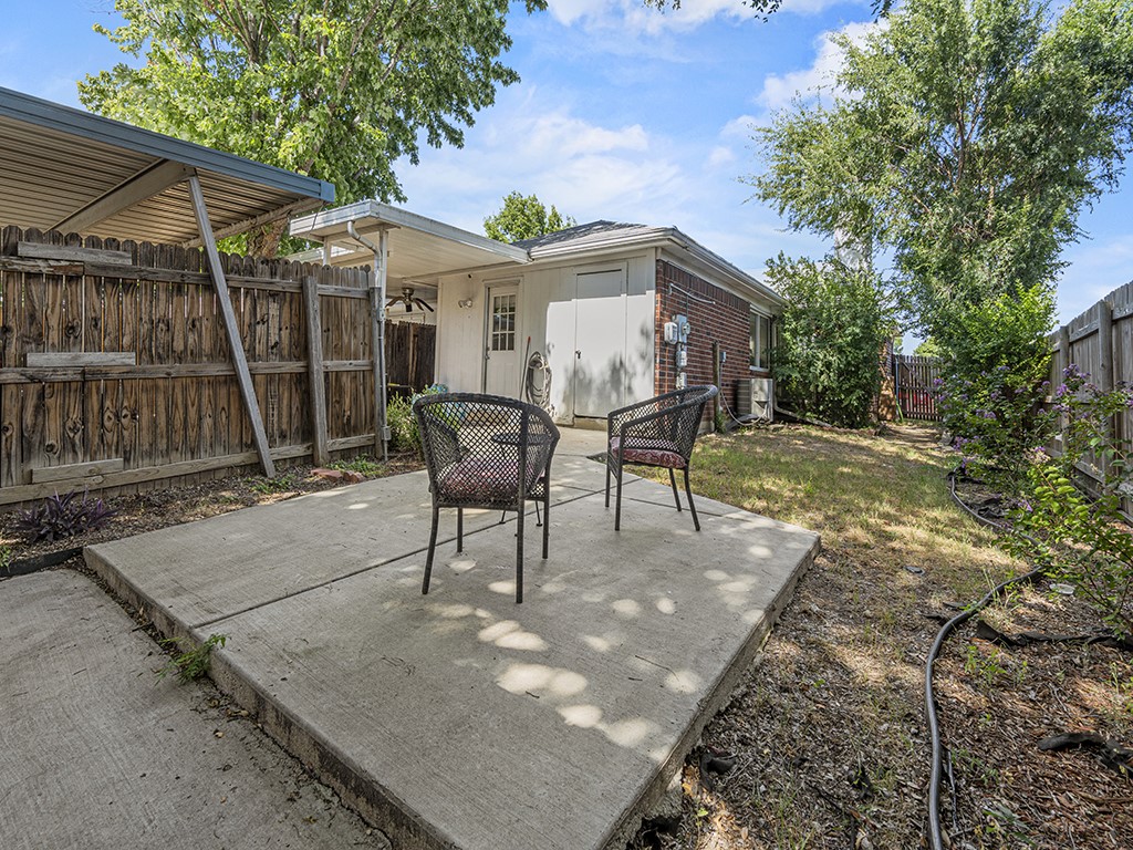 5814 Falconcrest Drive