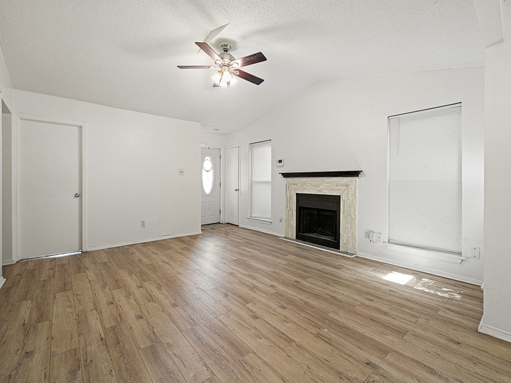 5814 Falconcrest Drive