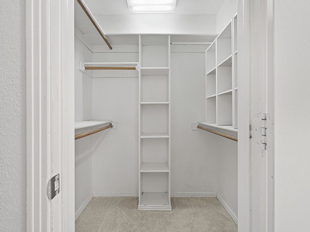 5814 Falconcrest Drive