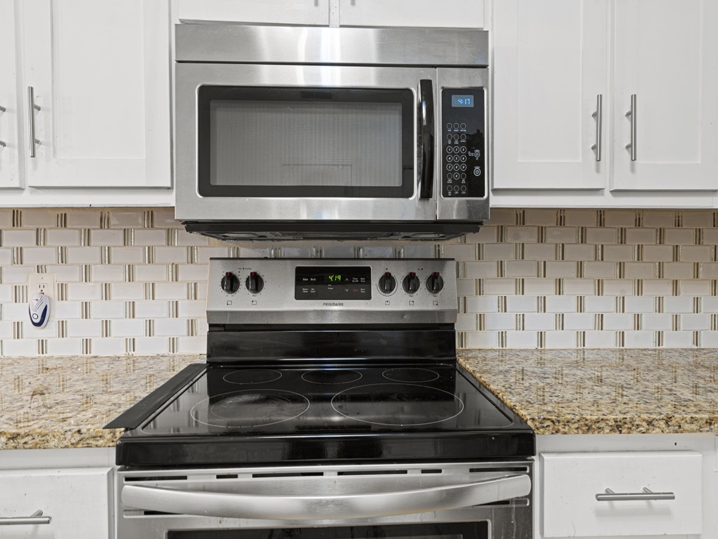 5814 Falconcrest Drive