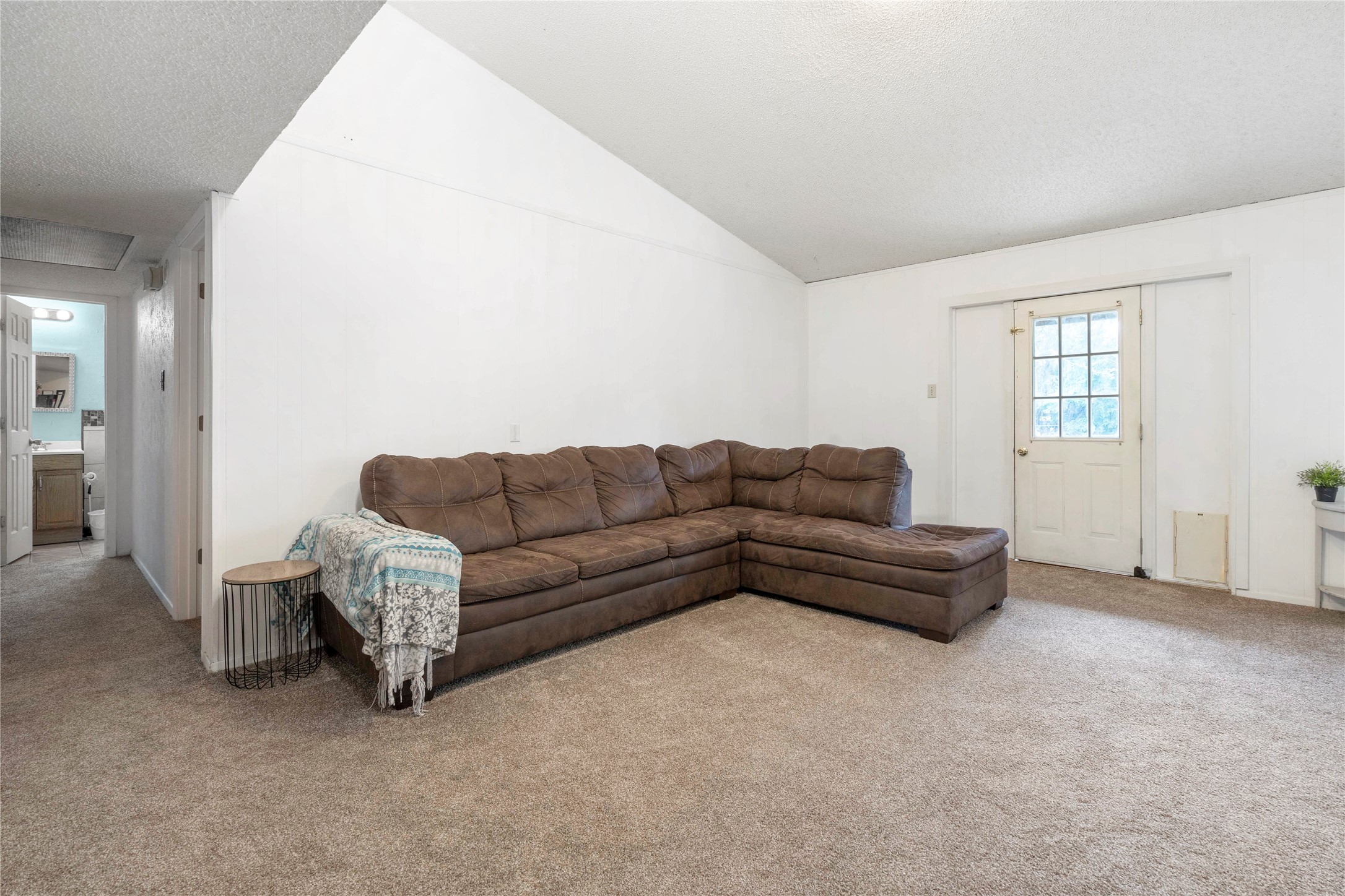 201 Quail Creek Drive