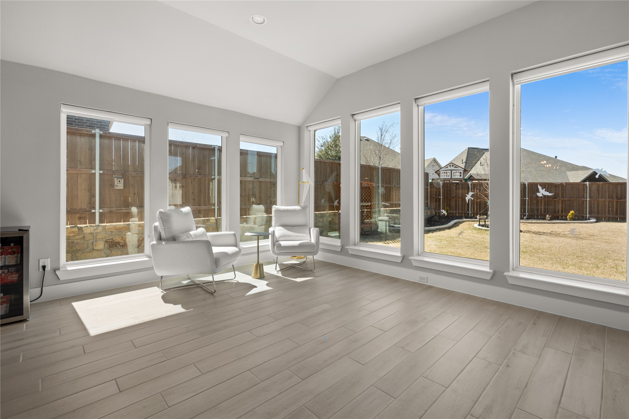 548 Horsetail Way