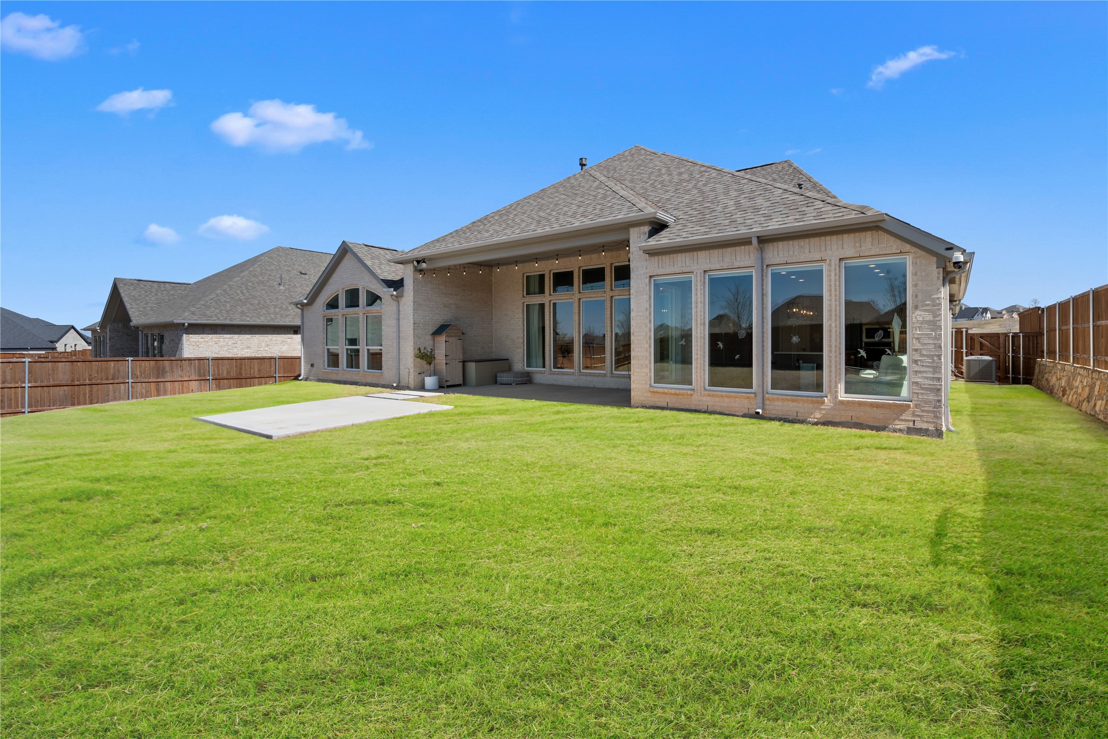 548 Horsetail Way