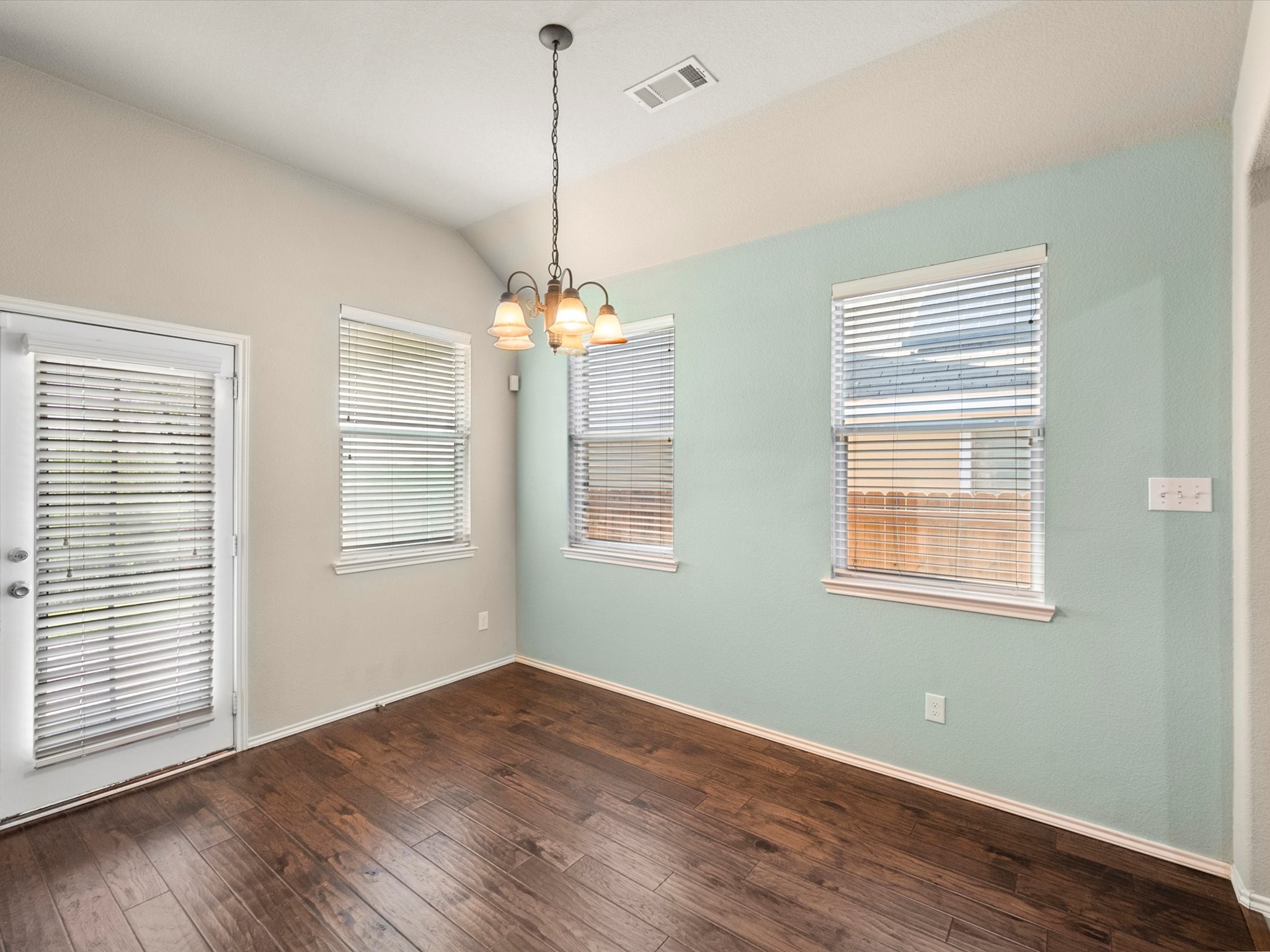 2733 Gardendale Drive