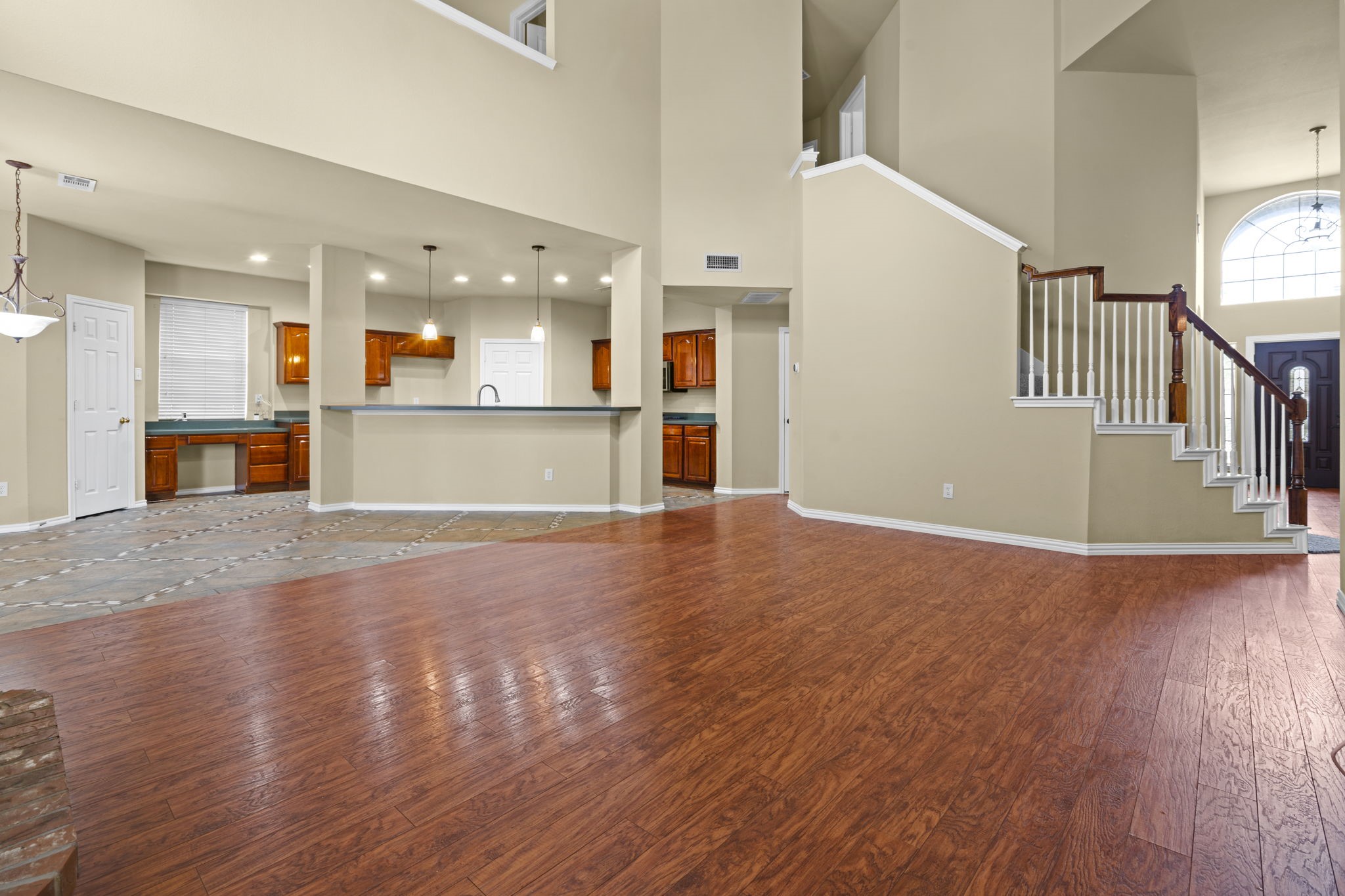 7405 Amsterdam Lane