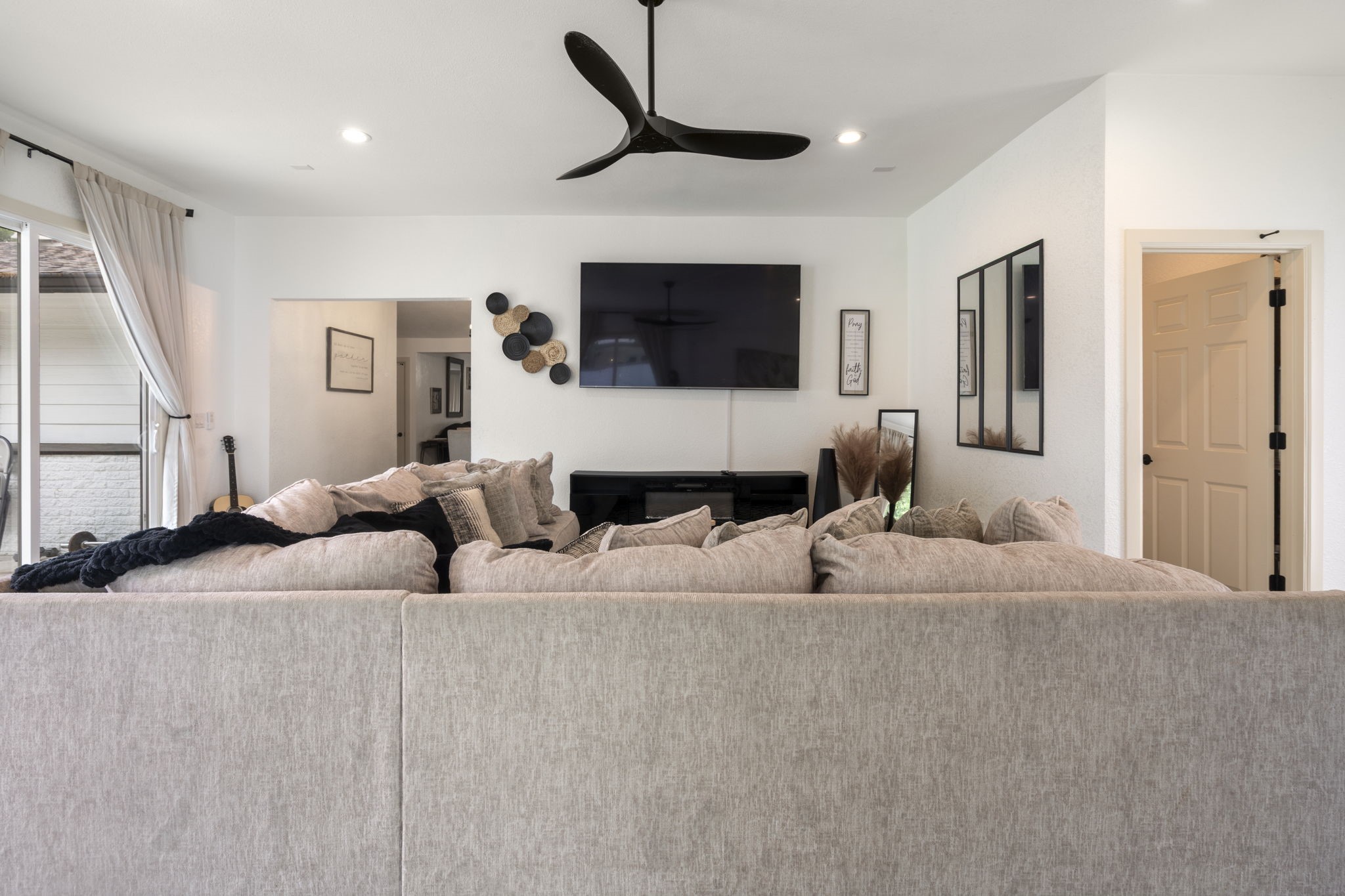 1411 Harvest Hill Lane