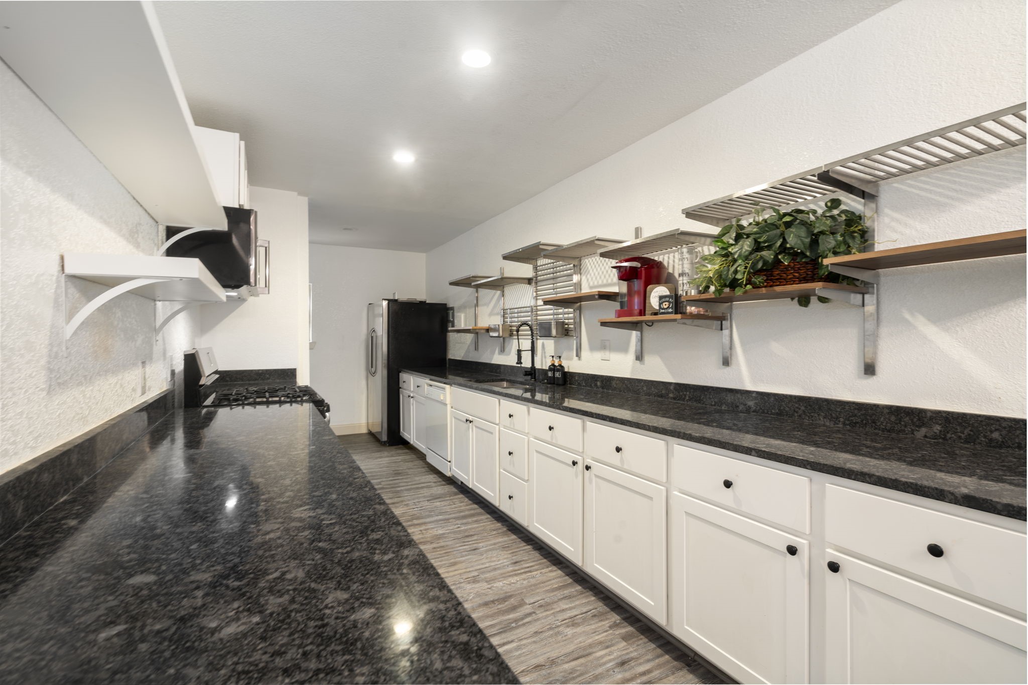 1411 Harvest Hill Lane