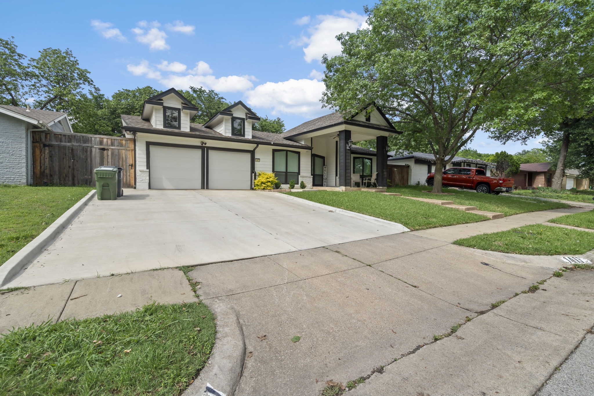 1411 Harvest Hill Lane
