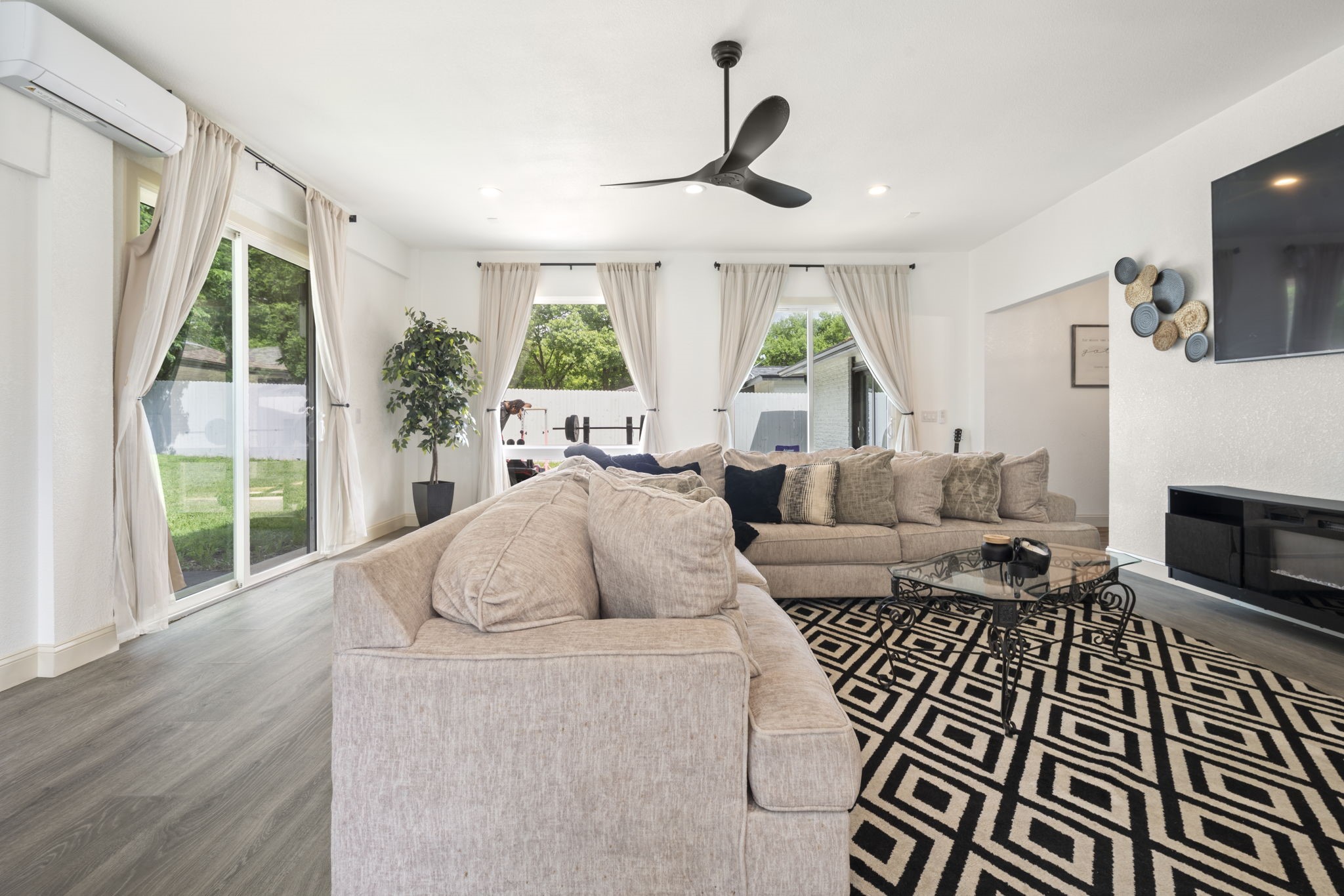 1411 Harvest Hill Lane