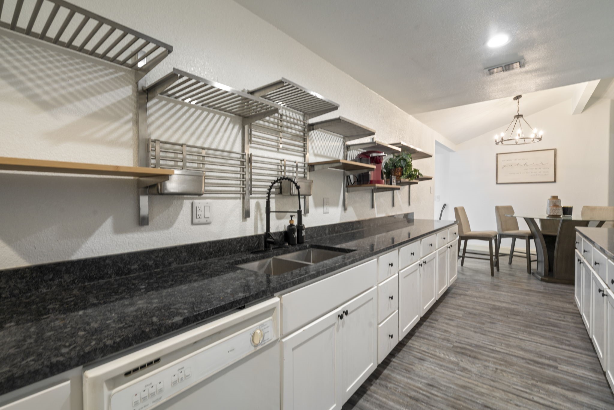 1411 Harvest Hill Lane