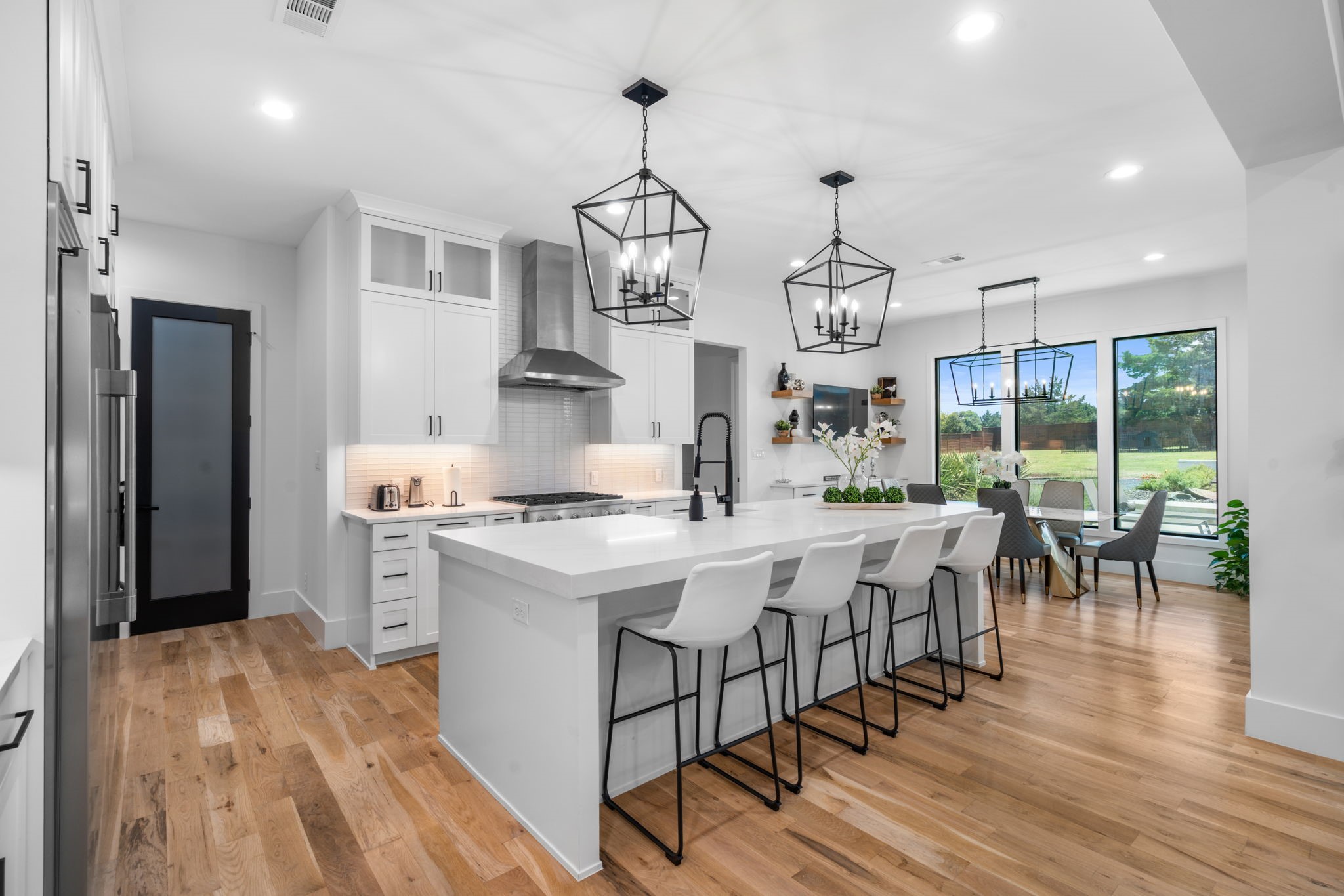 4940 Golden Bell Lane