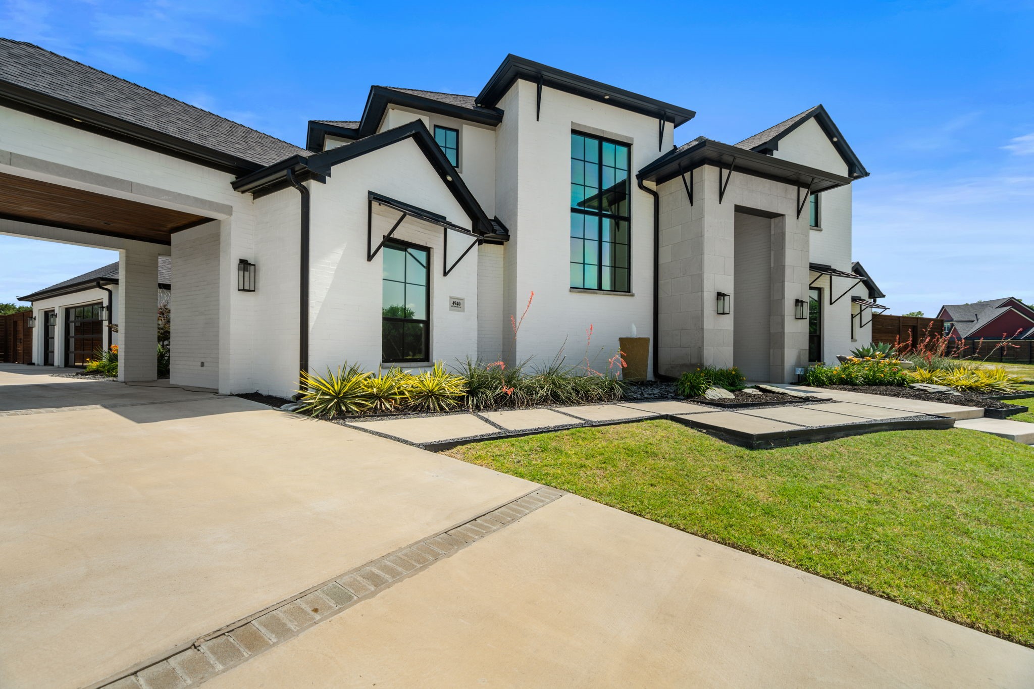 4940 Golden Bell Lane