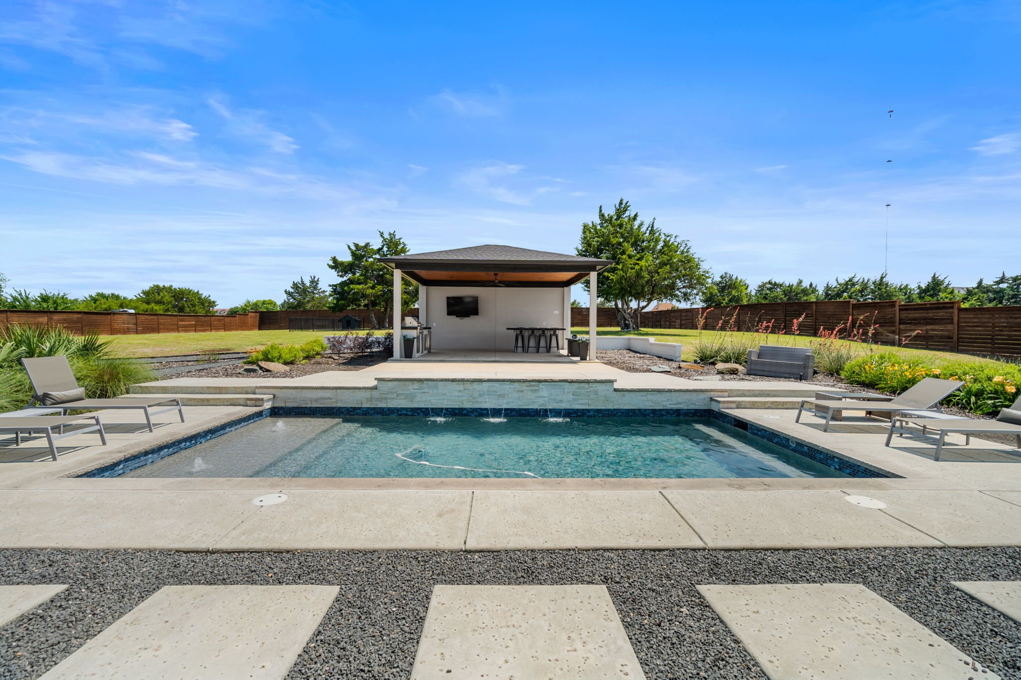 4940 Golden Bell Lane