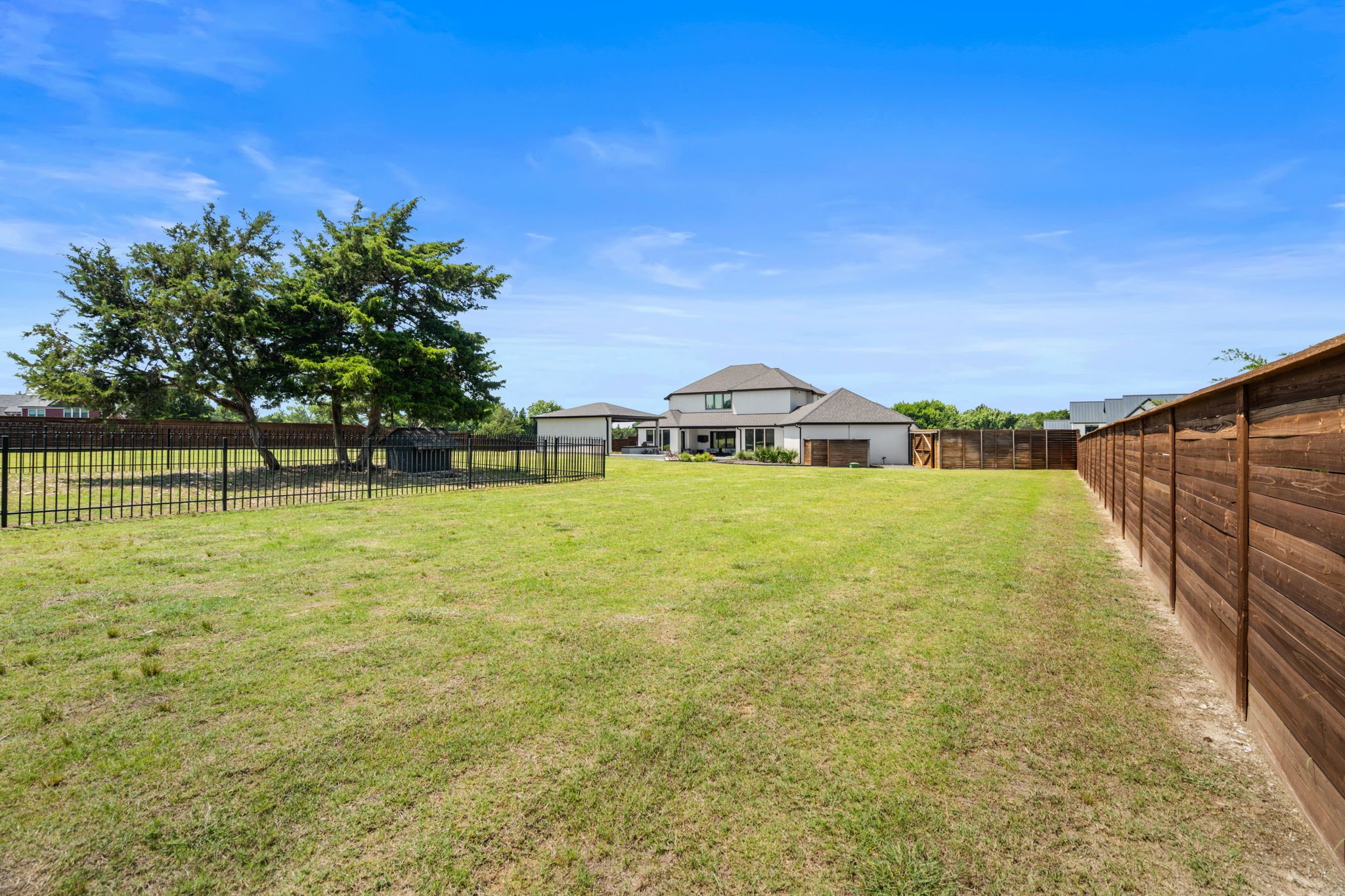 4940 Golden Bell Lane