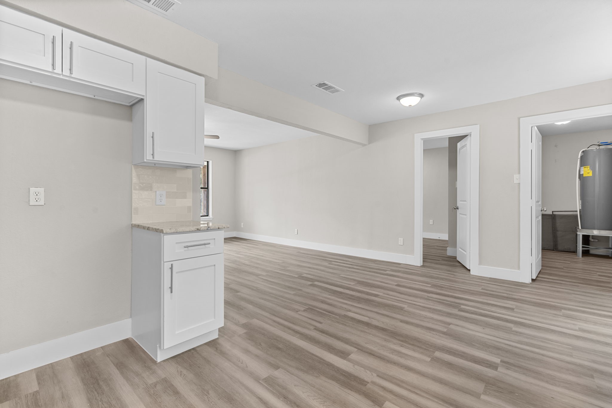 222 E Dennis Street