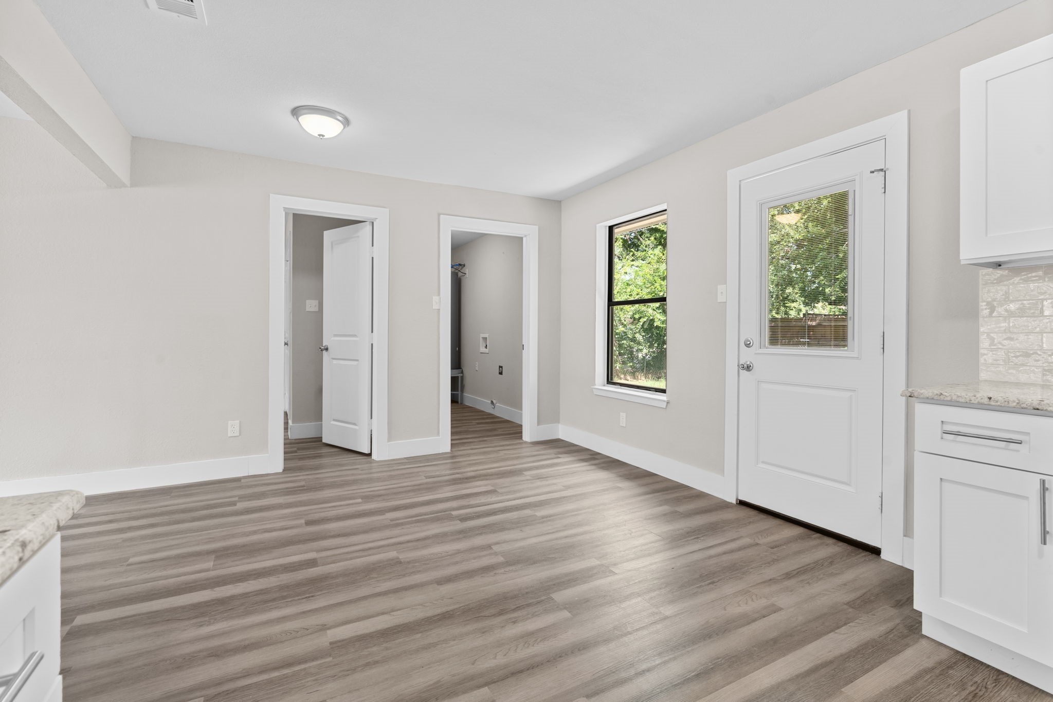 222 E Dennis Street