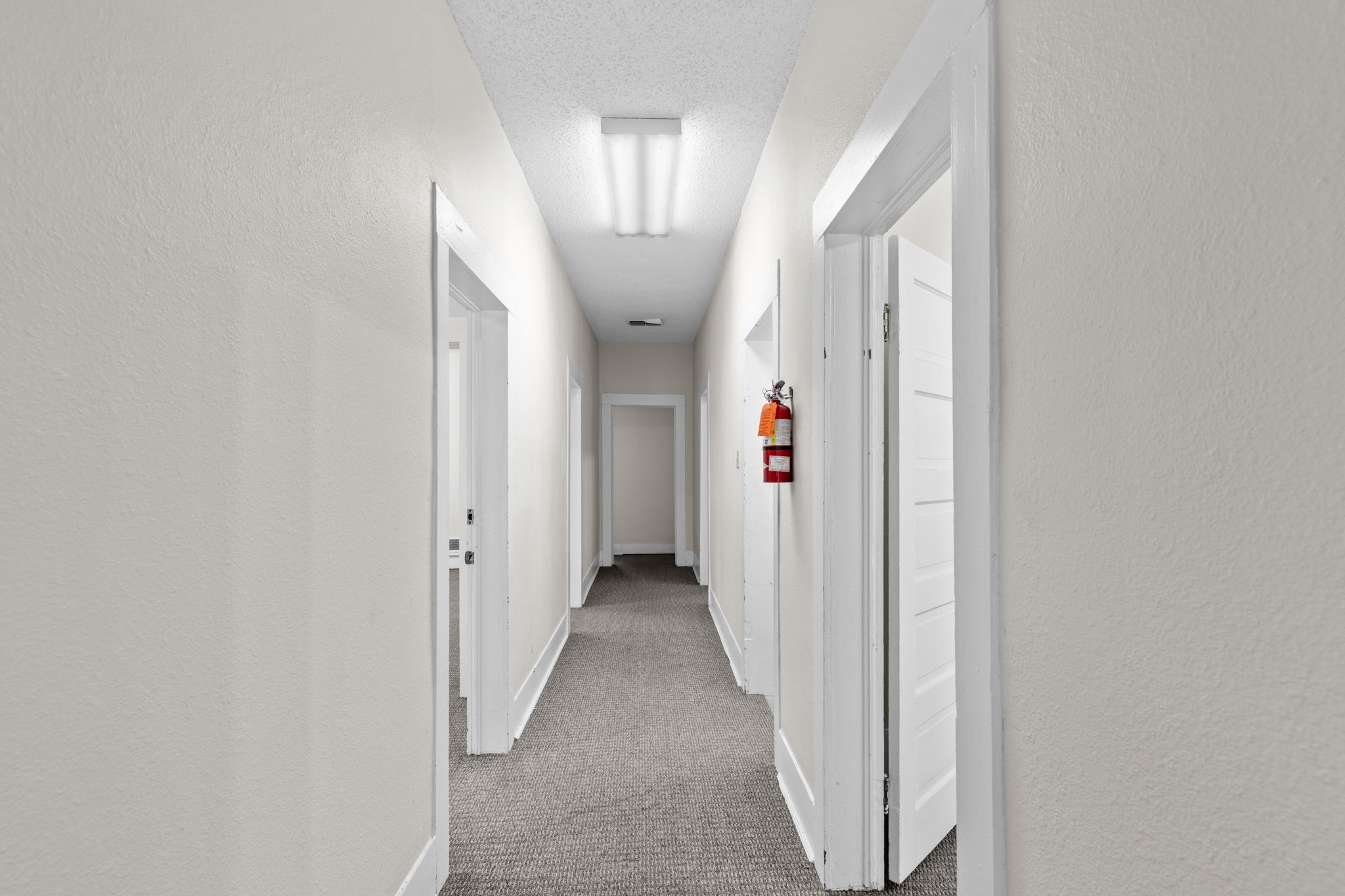 610 E Weatherford Street